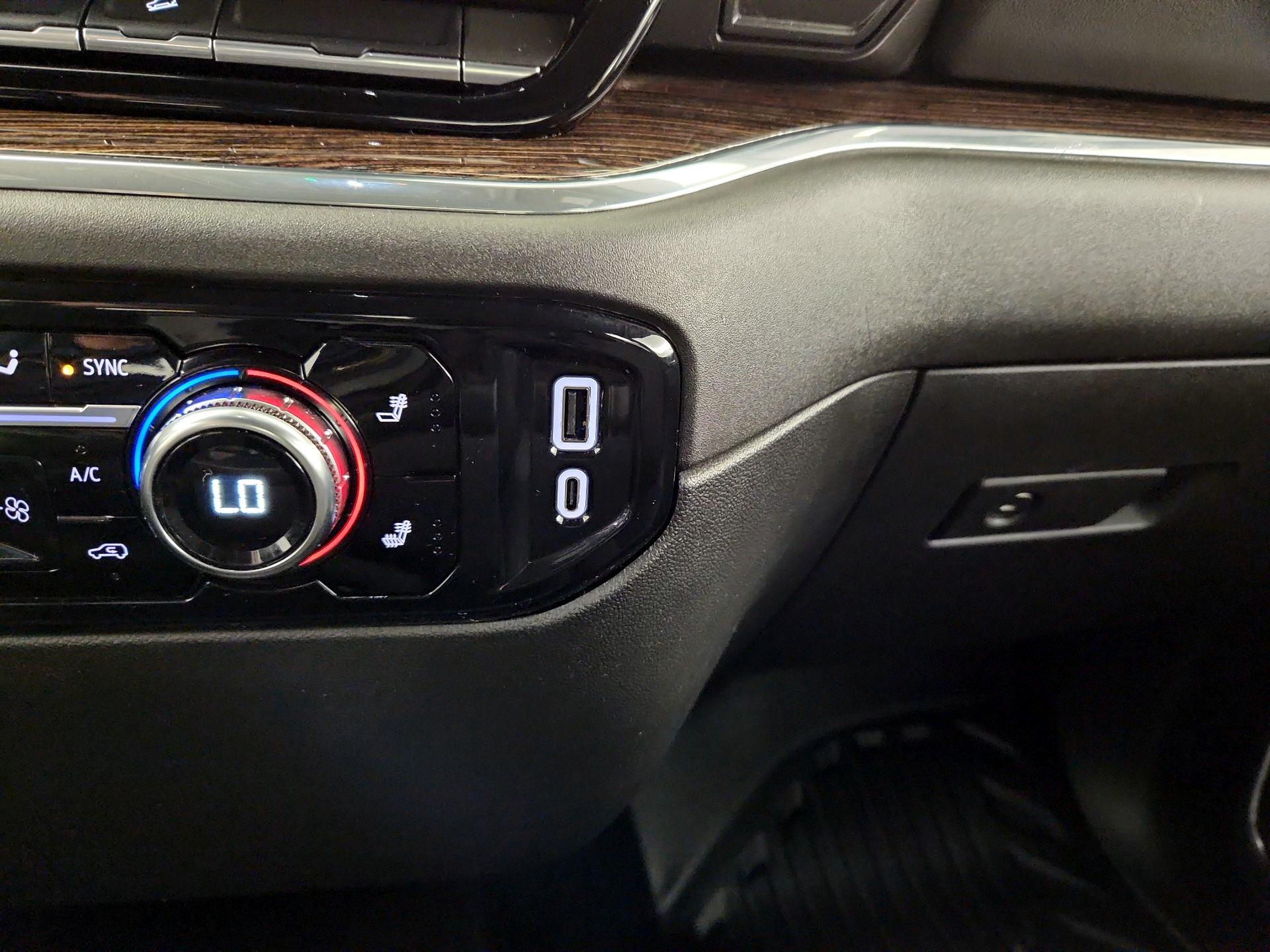 Thumbnail: 2024 GMC Sierra 2500 - 17