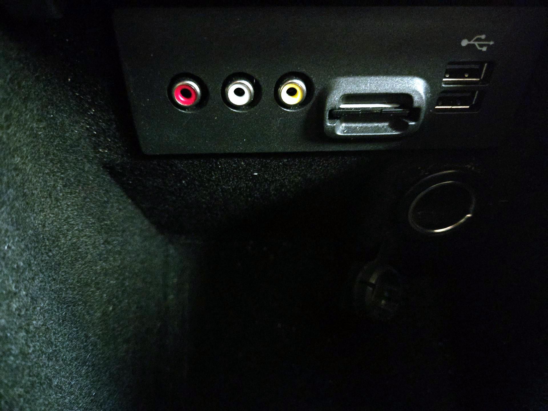 Thumbnail: 2014 Ford Taurus - 18