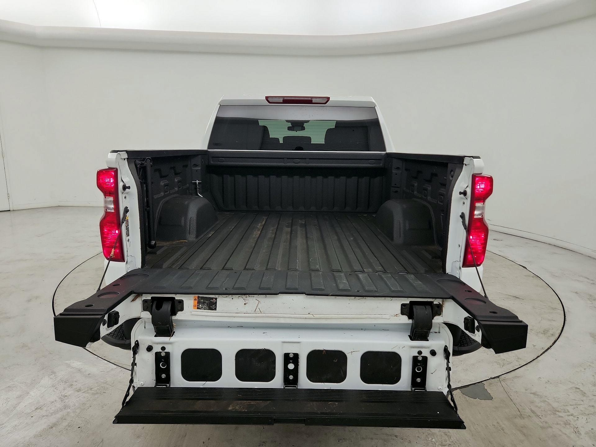 Thumbnail: 2025 Chevrolet Silverado 1500 - 19