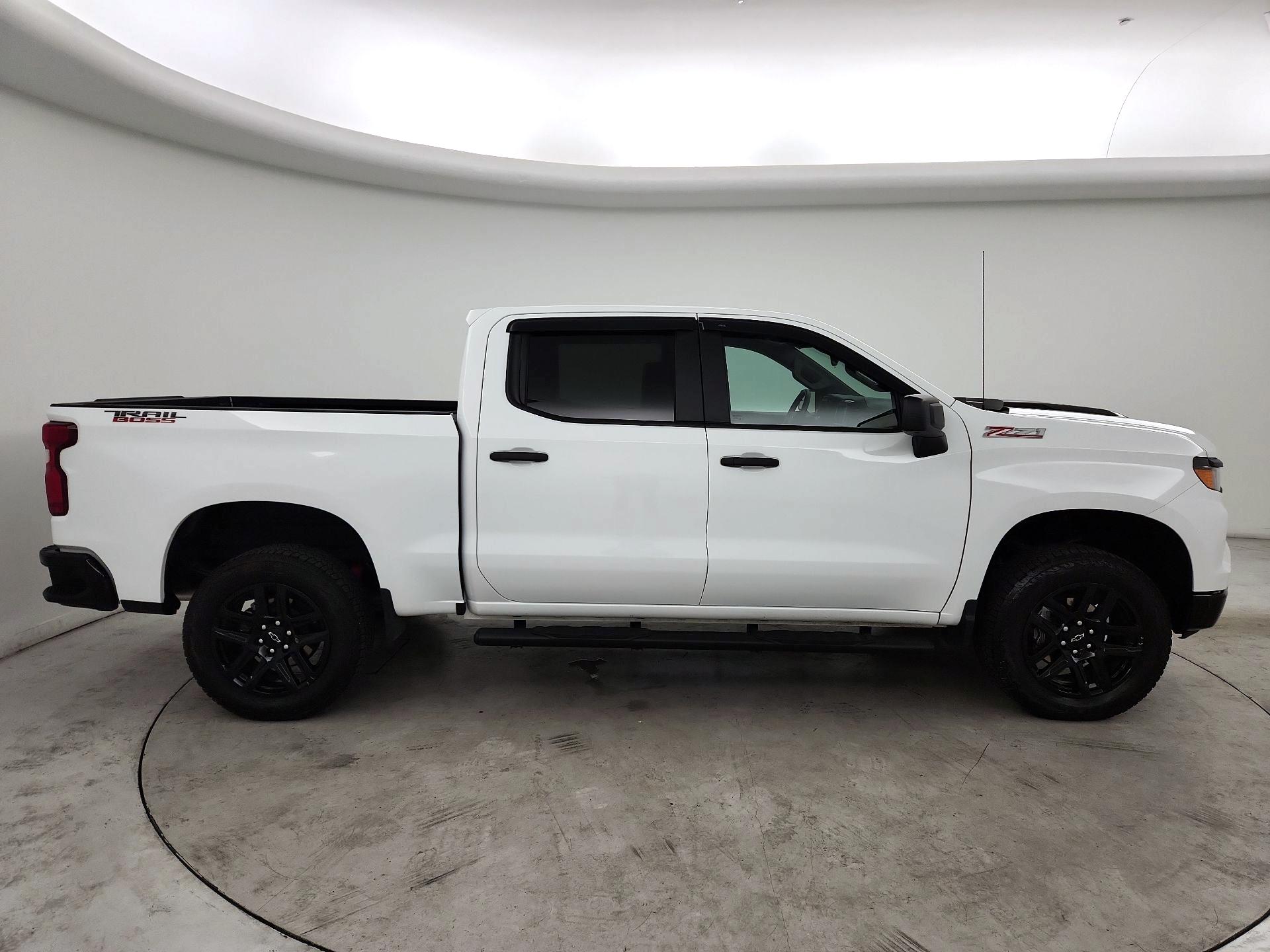 Thumbnail: 2025 Chevrolet Silverado 1500 - 4