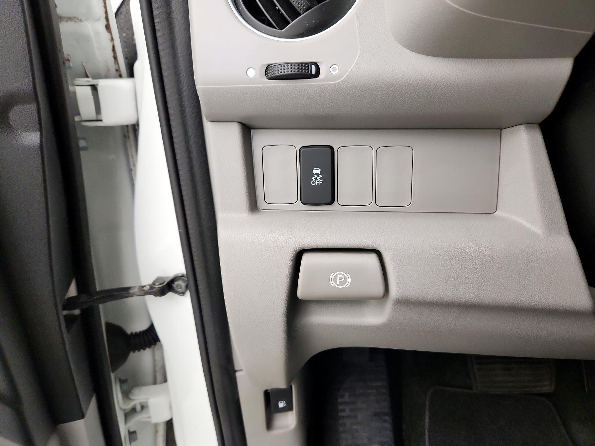 Thumbnail: 2015 Honda Pilot - 11