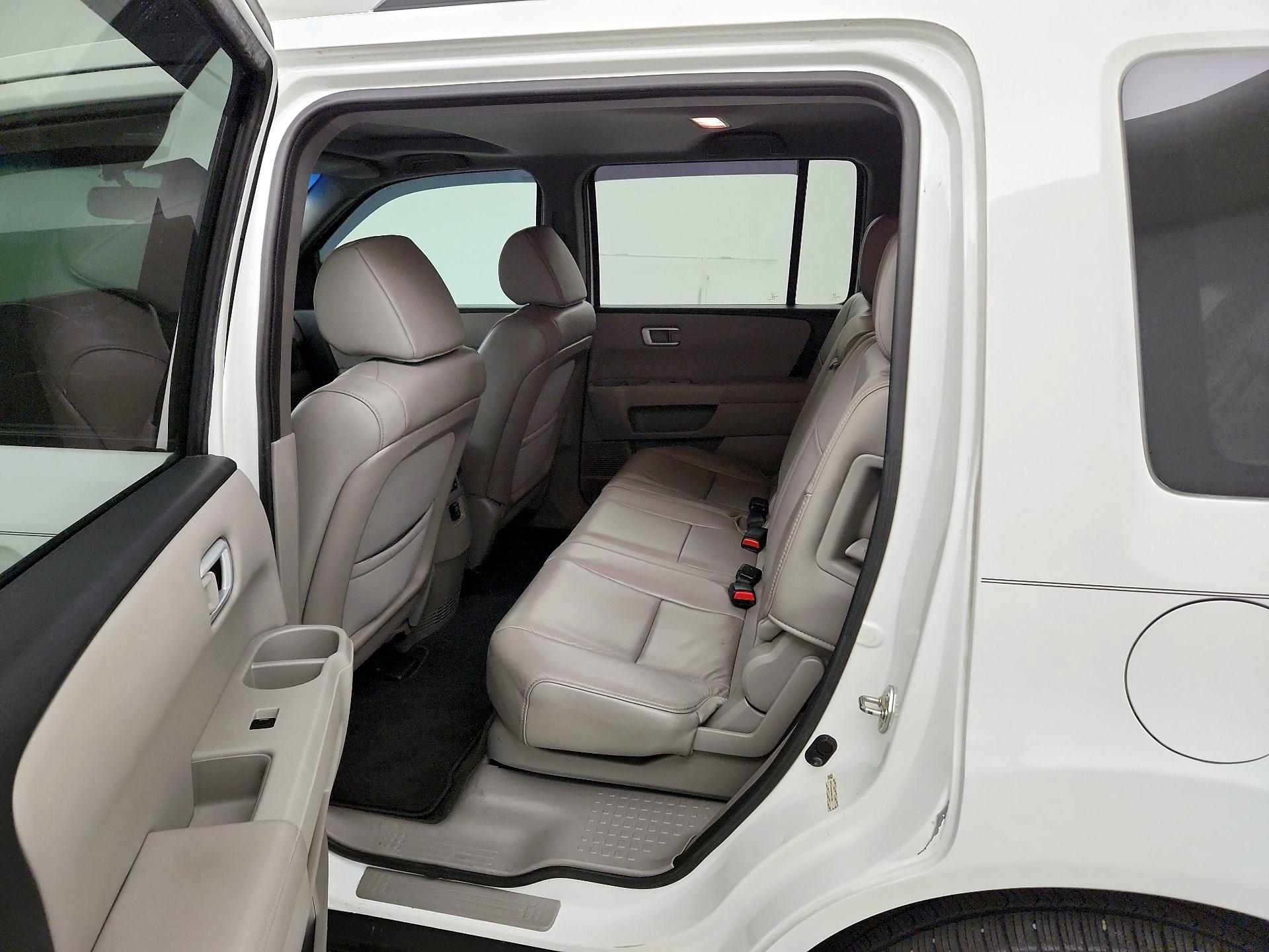 Thumbnail: 2015 Honda Pilot - 18