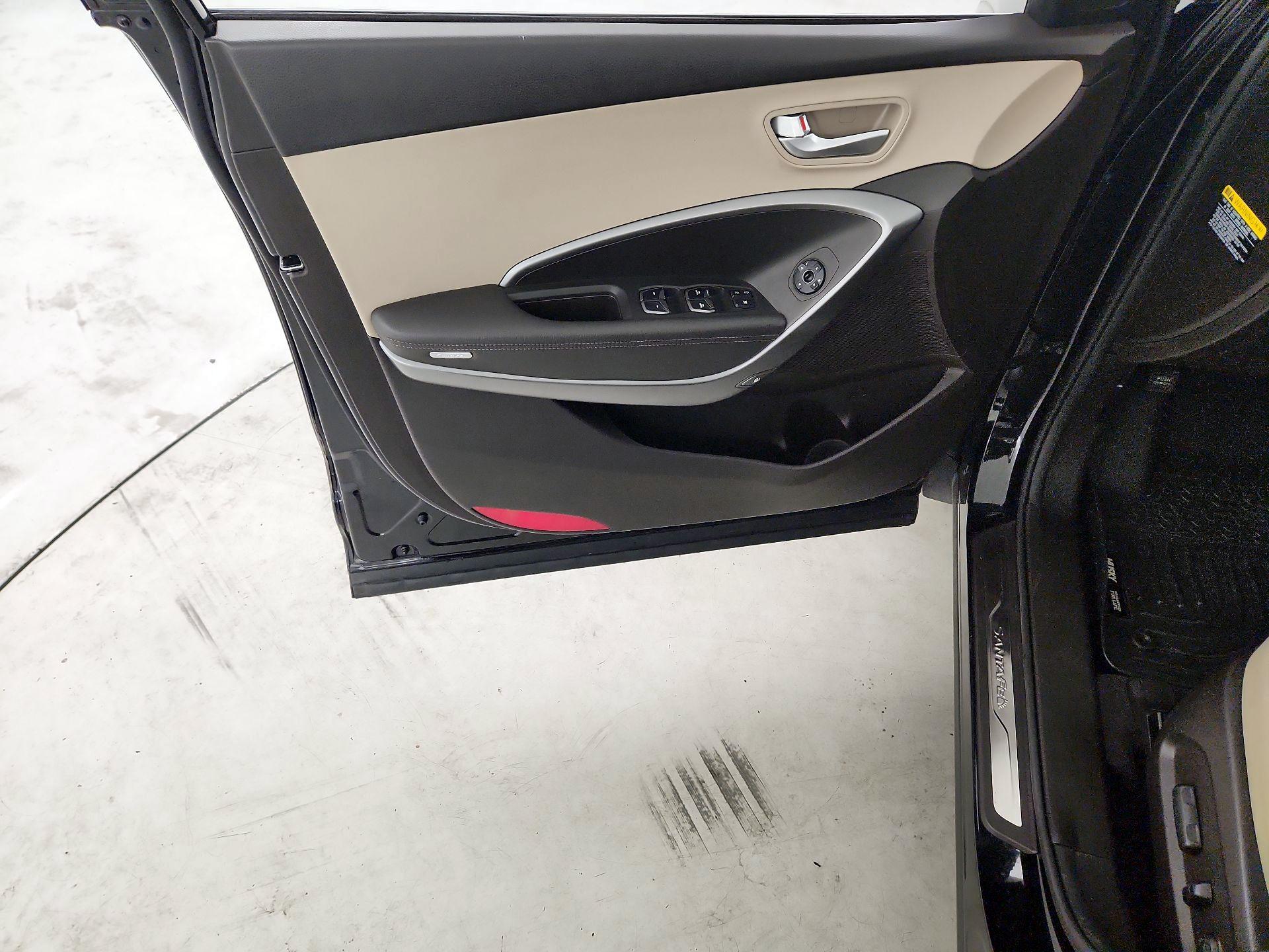 Thumbnail: 2019 Hyundai Santa Fe - 12