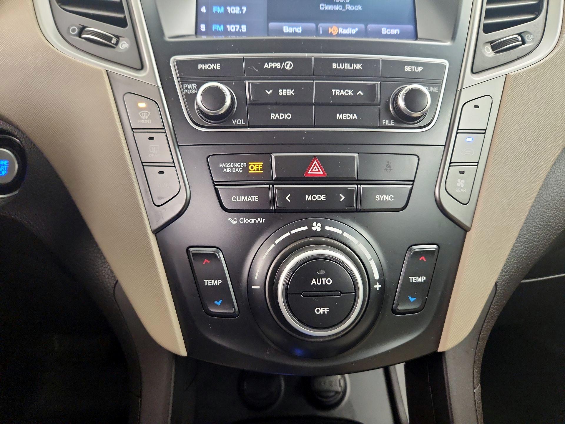 Thumbnail: 2019 Hyundai Santa Fe - 16