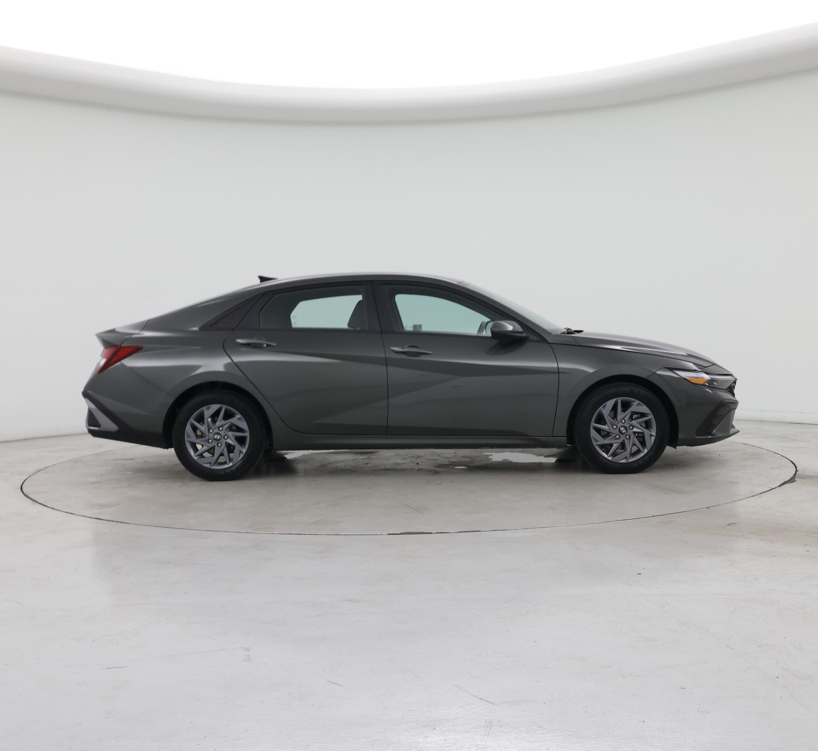 Thumbnail: 2024 Hyundai Elantra - 7