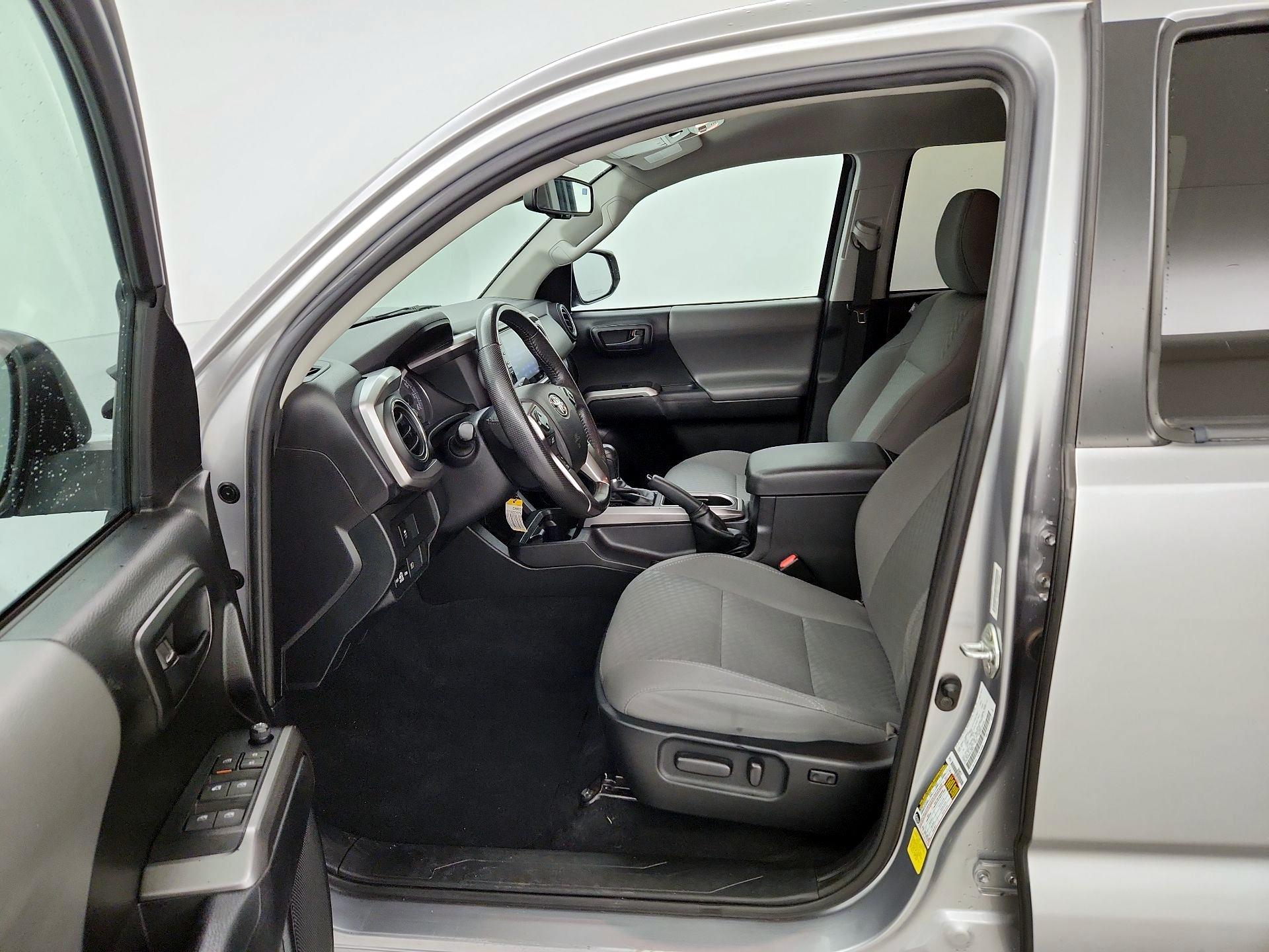 Thumbnail: 2021 Toyota Tacoma - 11