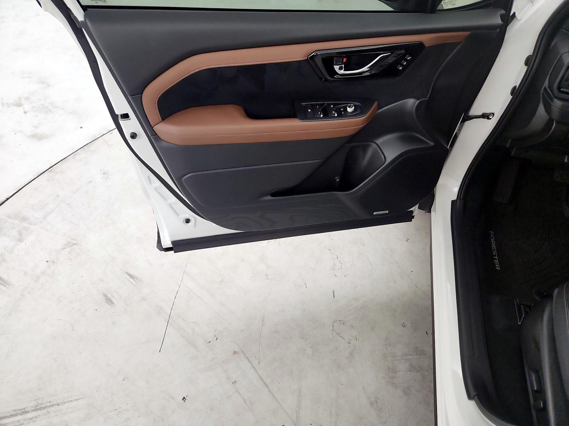 Thumbnail: 2025 Subaru Forester - 12