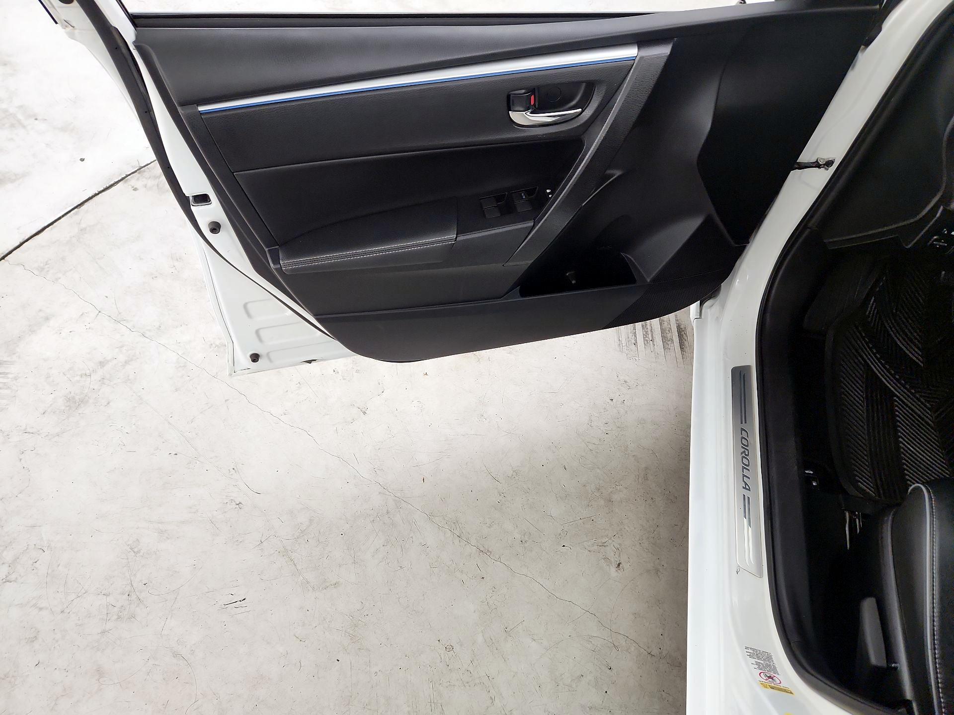 Thumbnail: 2016 Toyota Corolla - 12