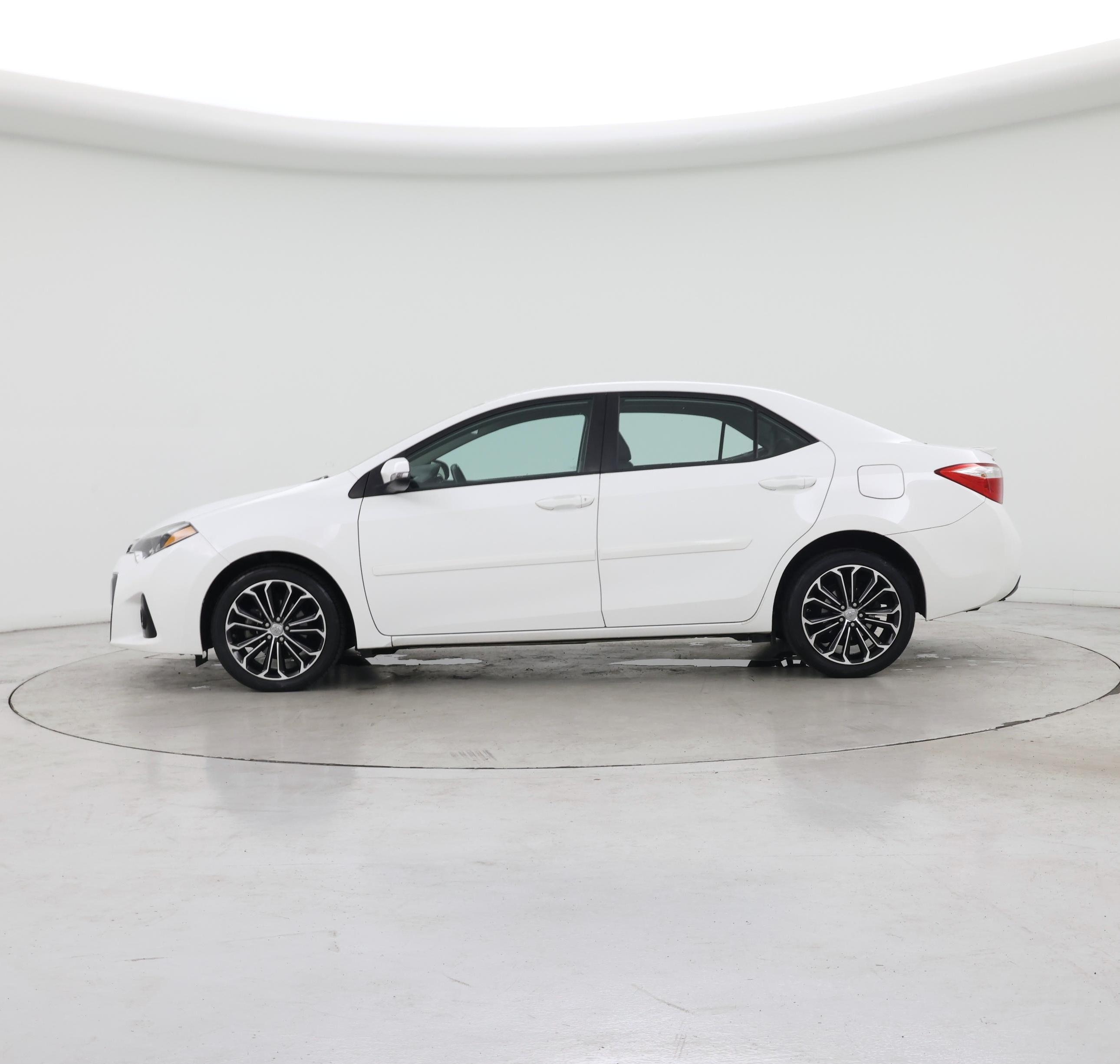 Thumbnail: 2016 Toyota Corolla - 3