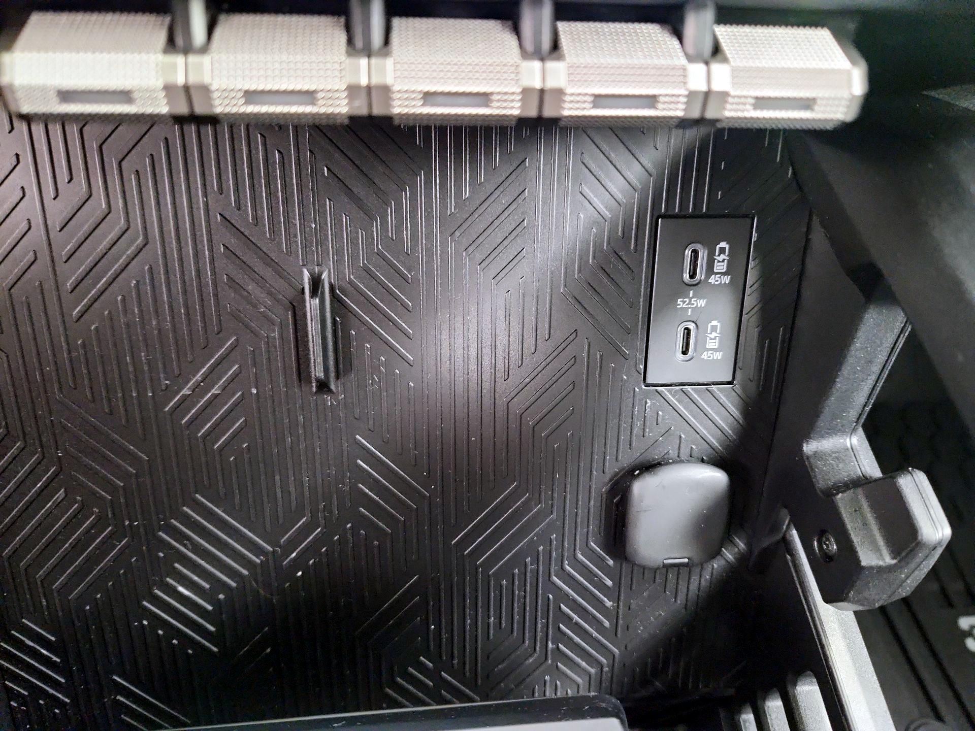 Thumbnail: 2025 Toyota Tacoma - 18