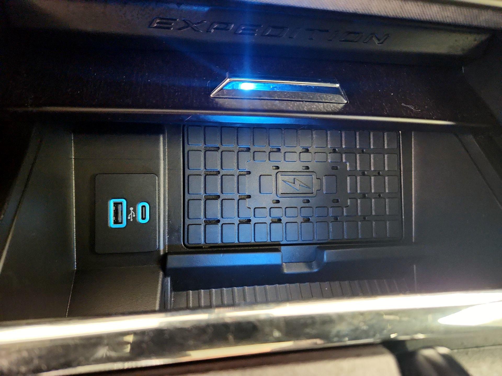 Thumbnail: 2023 Ford Expedition - 19