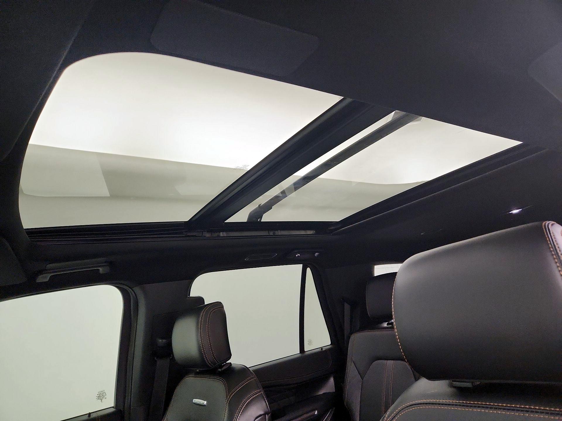 Thumbnail: 2023 Ford Expedition - 20