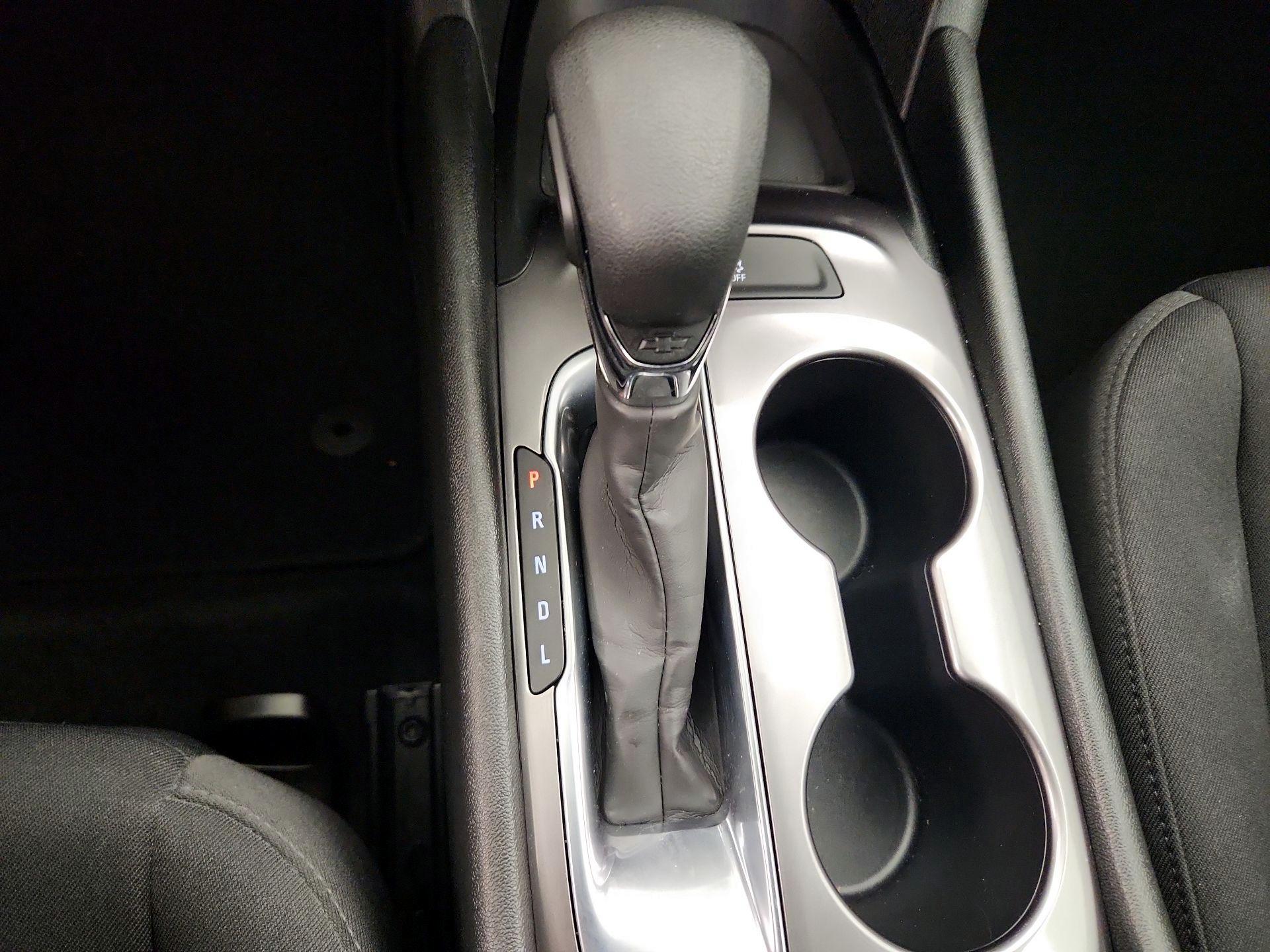 Thumbnail: 2022 Chevrolet Malibu - 17