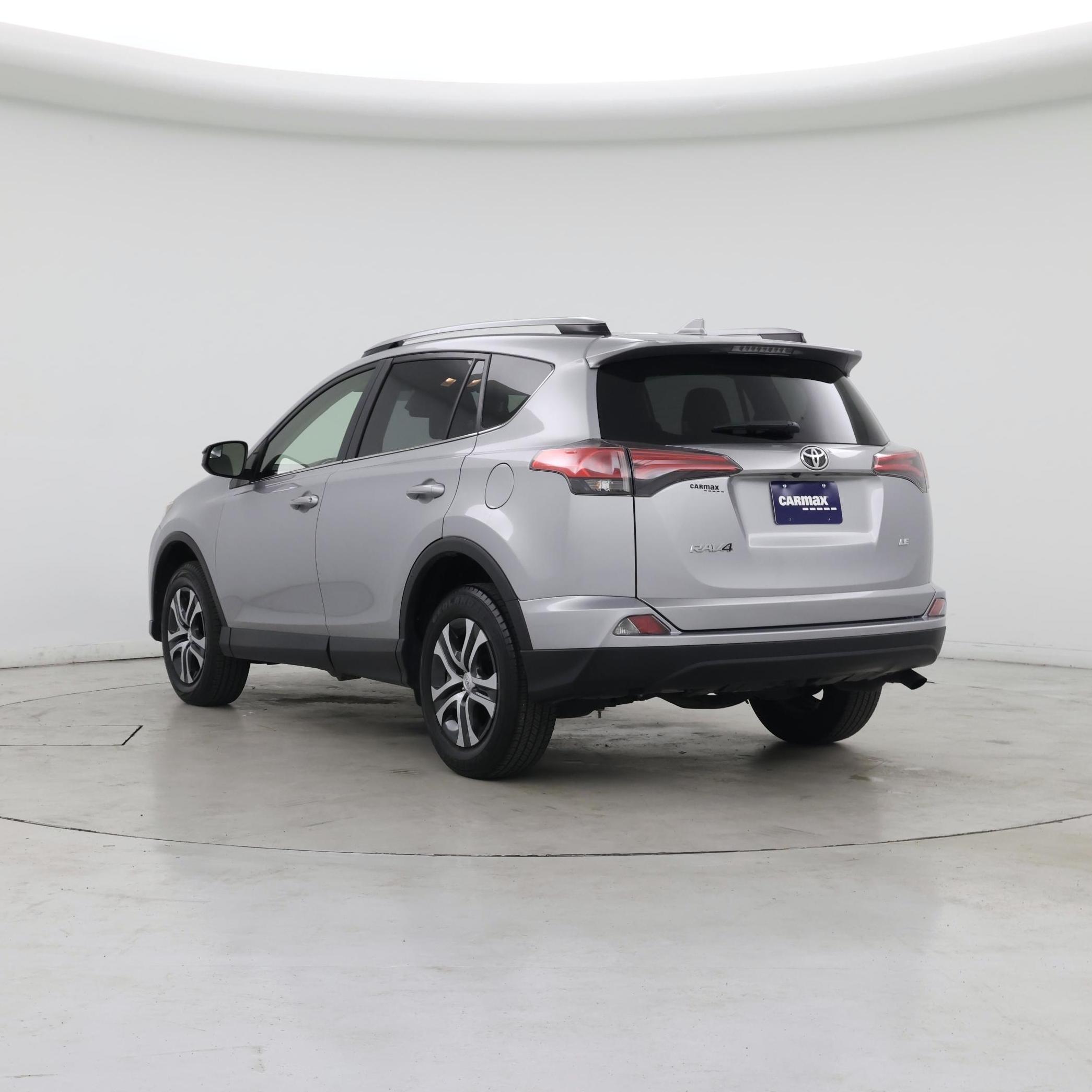 Thumbnail: 2018 Toyota RAV4 - 2