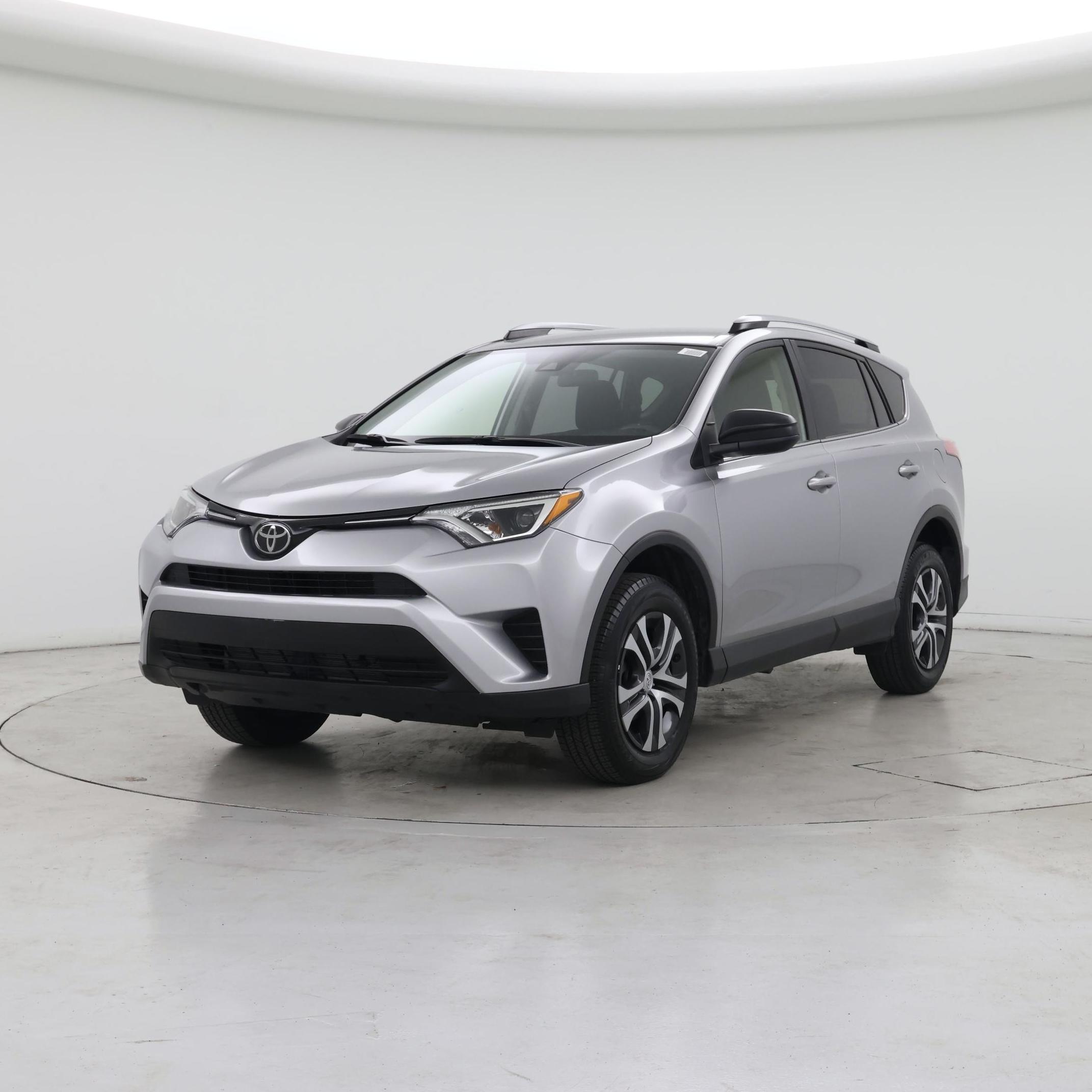 Thumbnail: 2018 Toyota RAV4 - 4