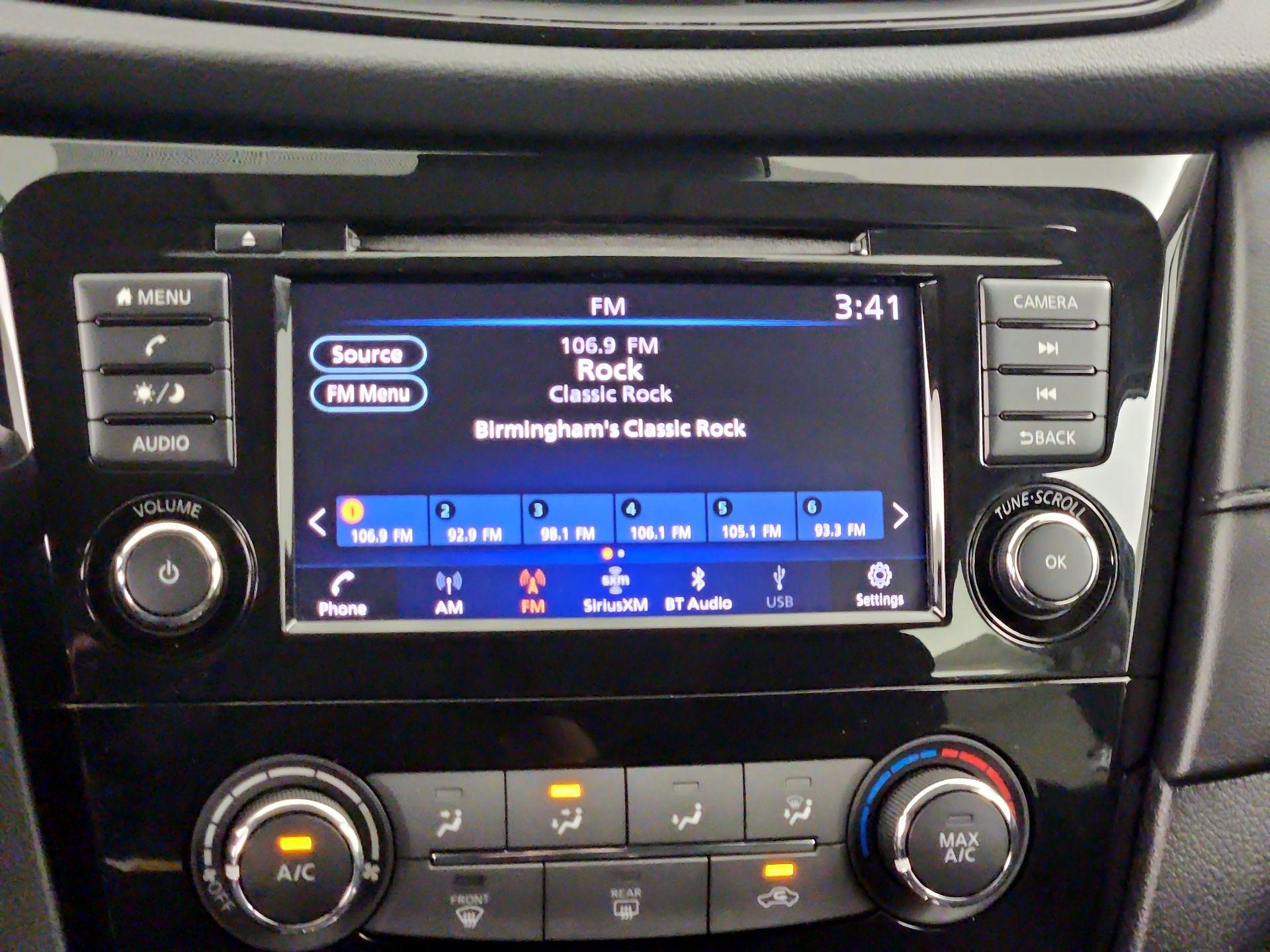 Thumbnail: 2019 Nissan Rogue - 15