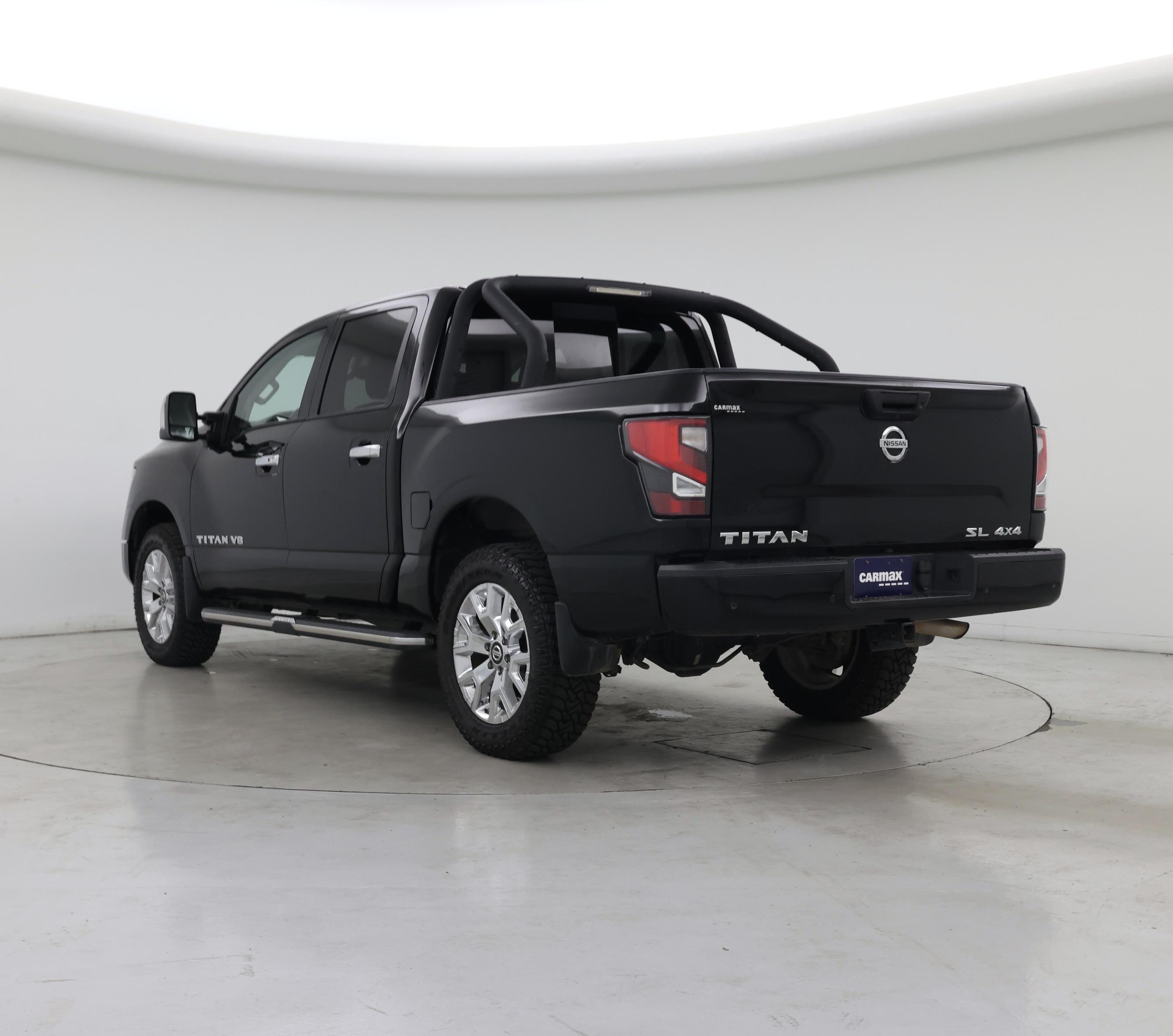 Thumbnail: 2020 Nissan Titan - 2