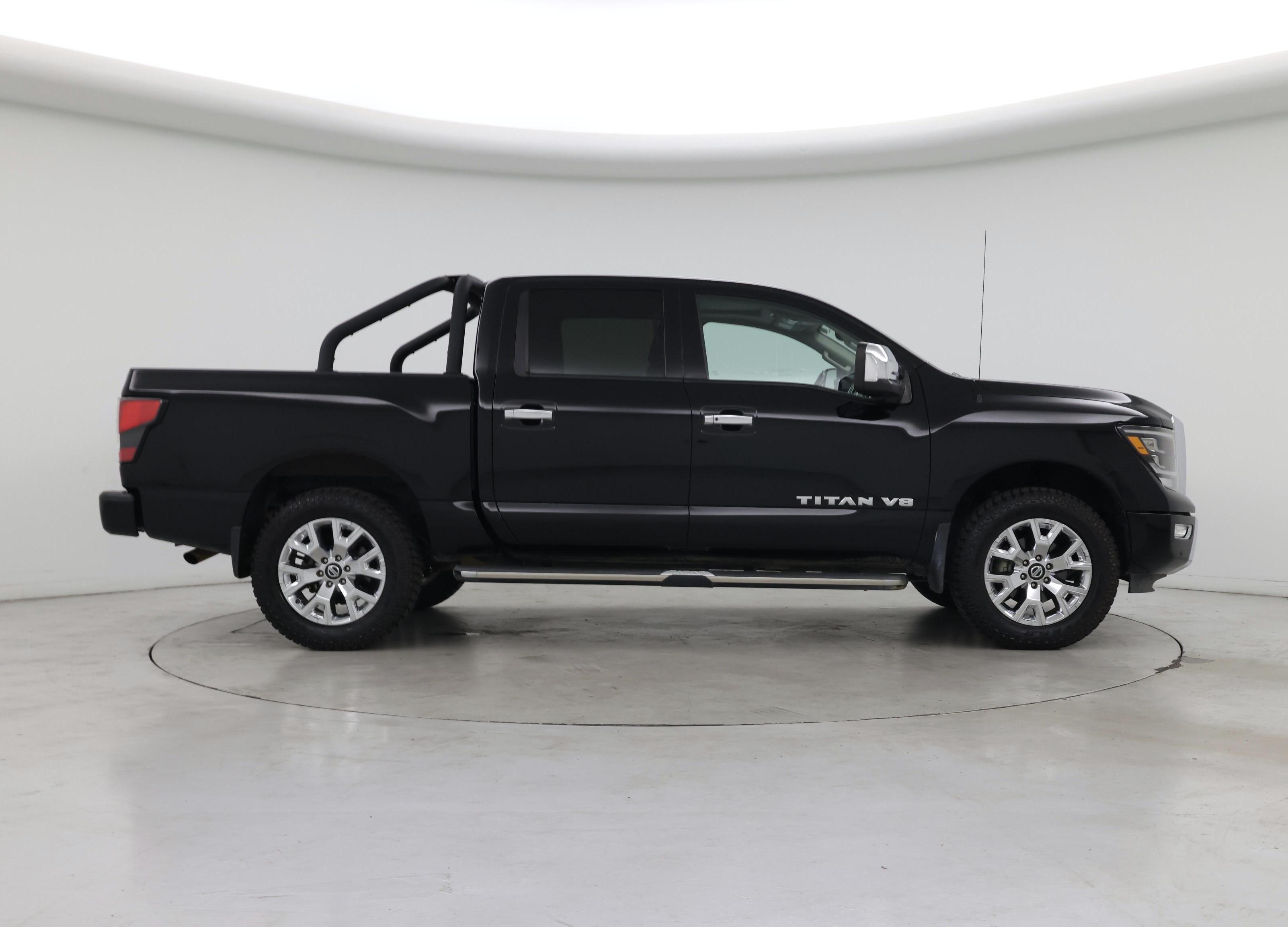 Thumbnail: 2020 Nissan Titan - 7