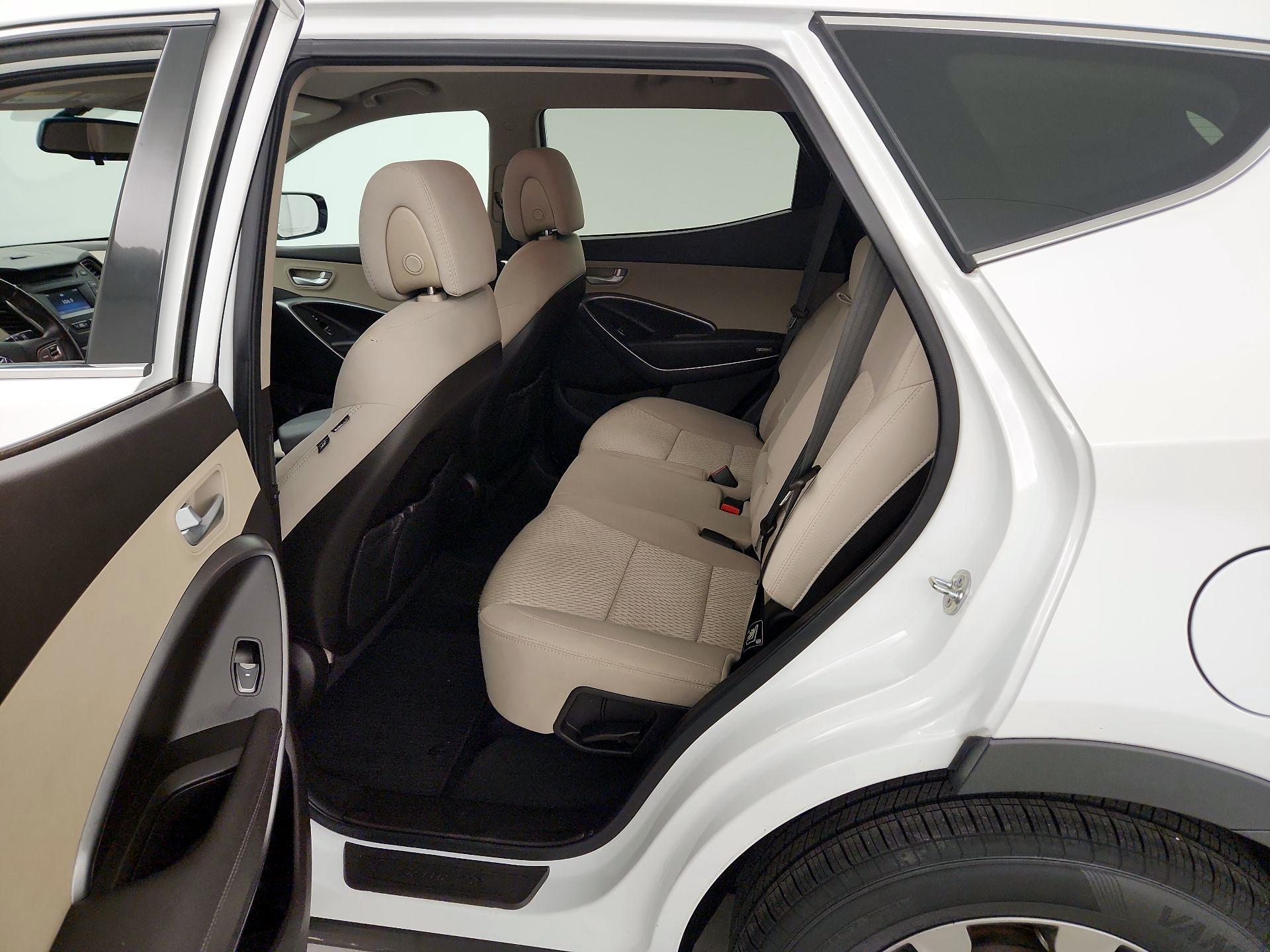 Thumbnail: 2014 Hyundai Santa Fe - 19