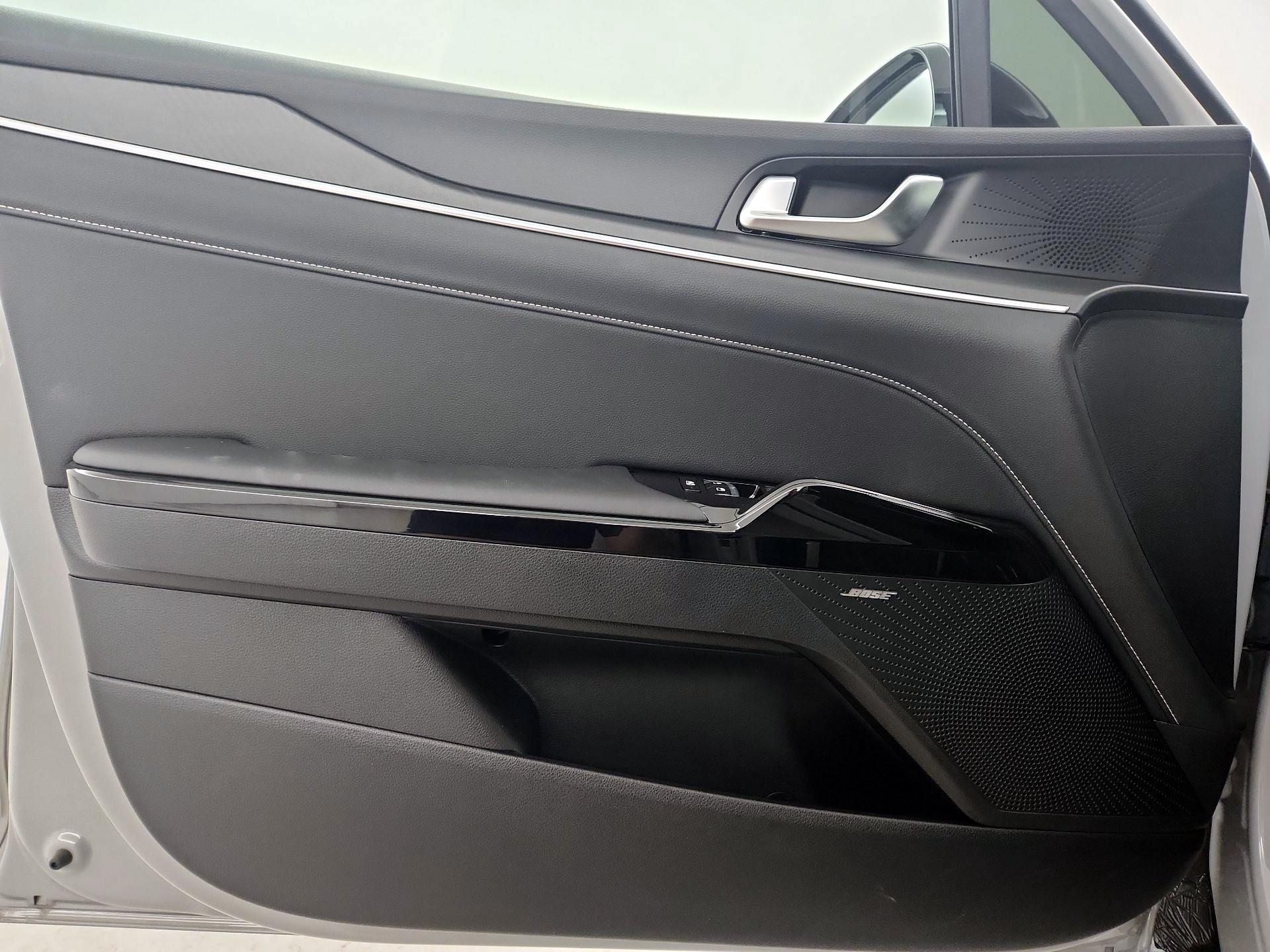 Thumbnail: 2026 Kia K5 - 12