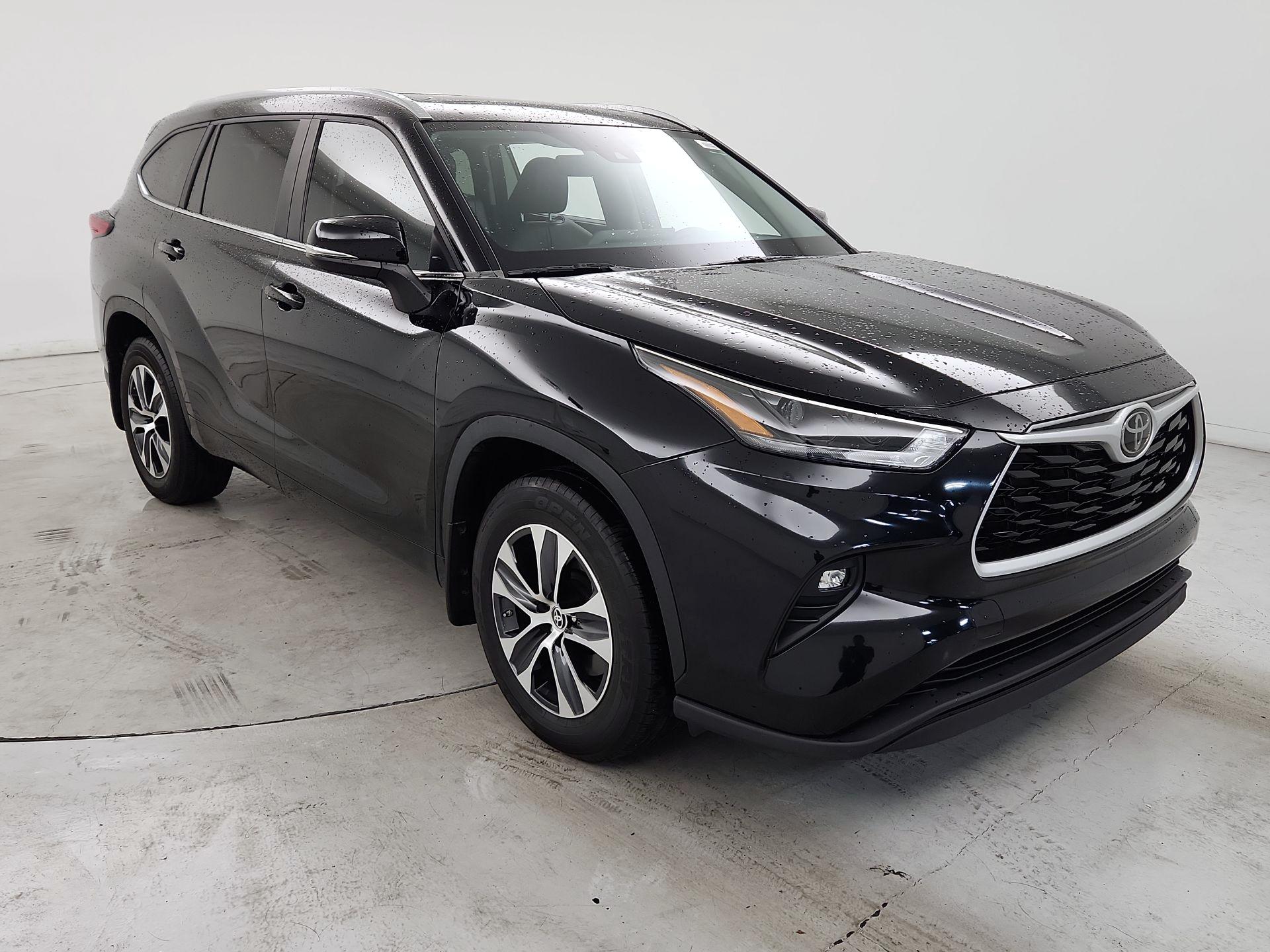 Thumbnail: 2023 Toyota Highlander - 1