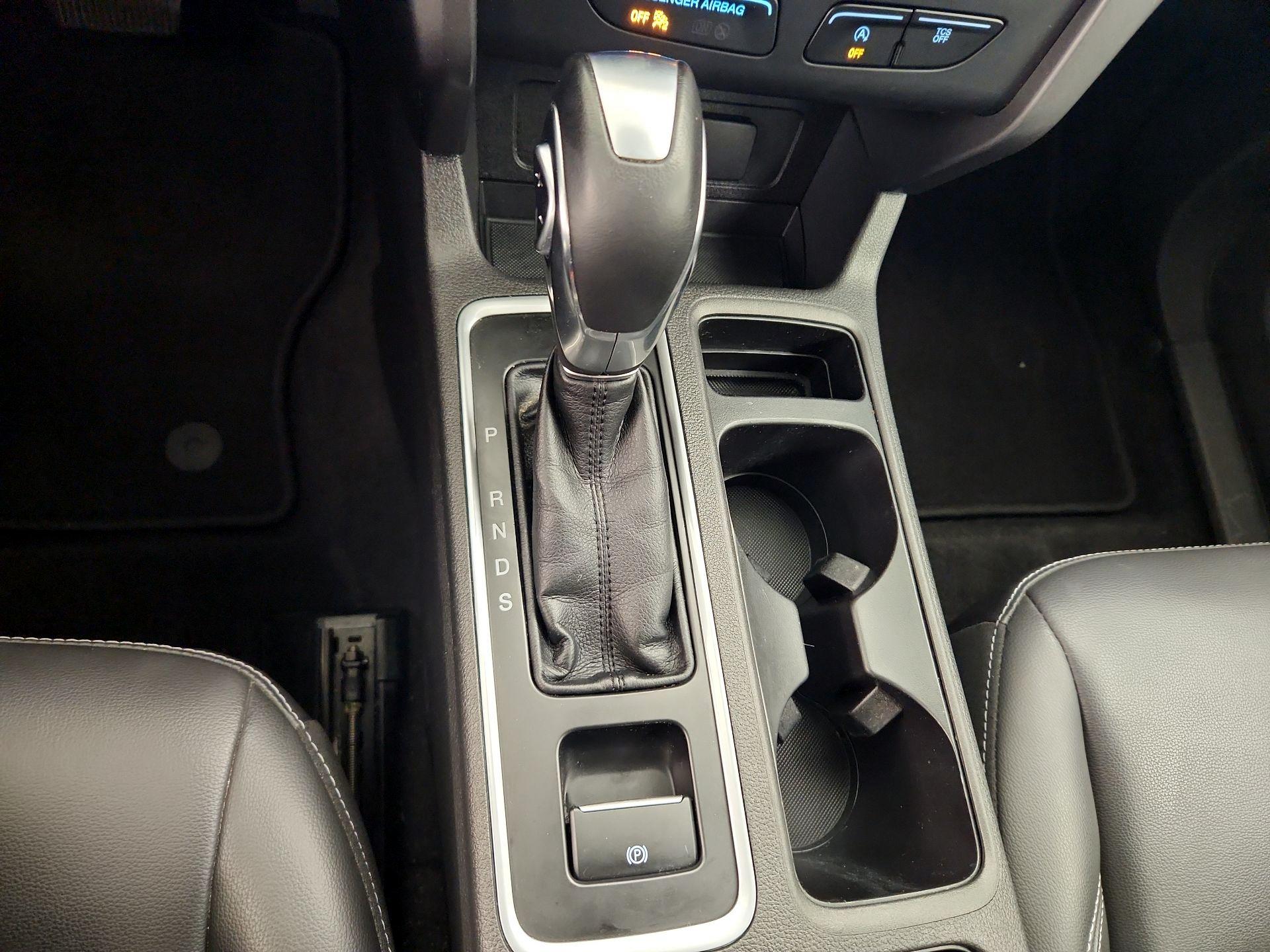 Thumbnail: 2019 Ford Escape - 17