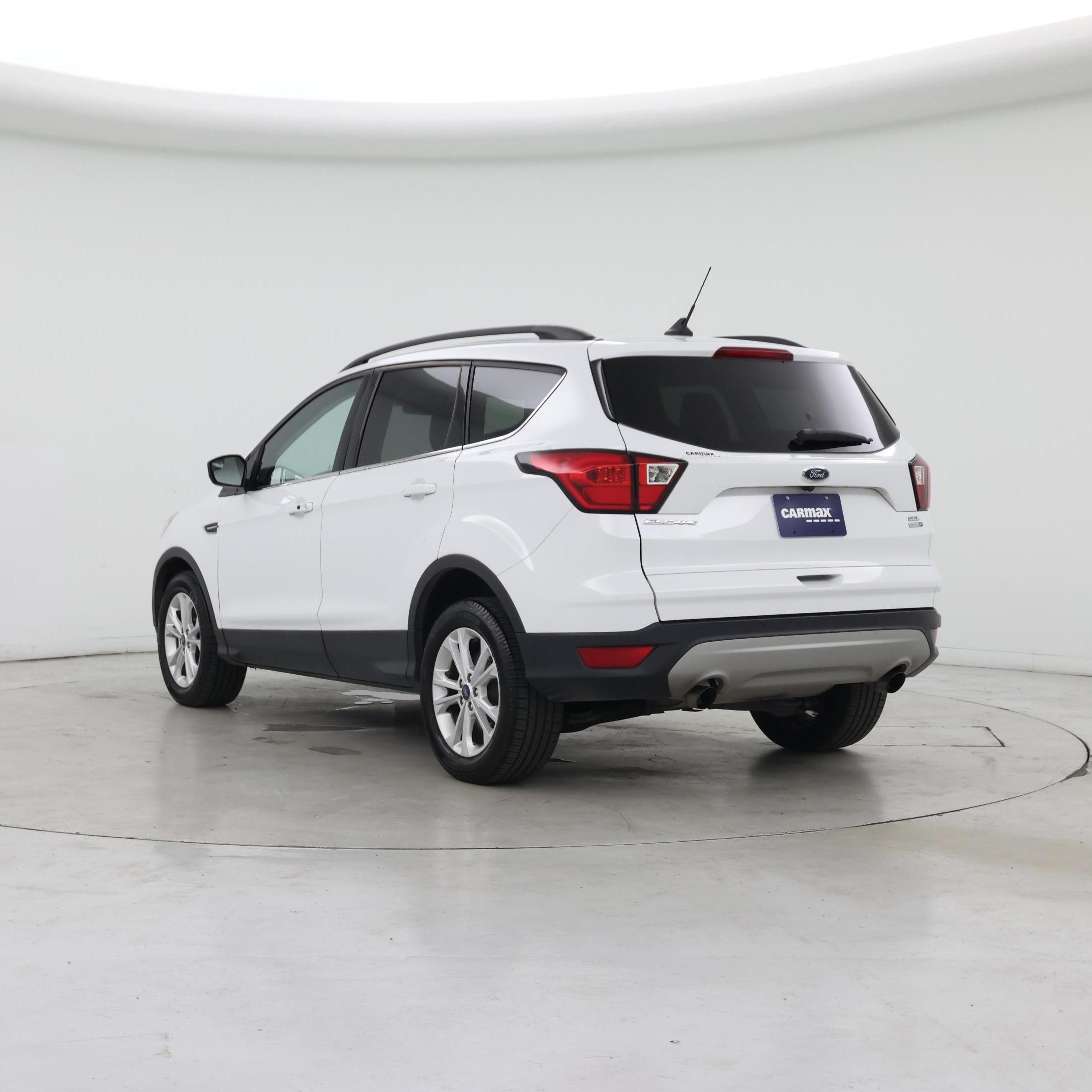 Thumbnail: 2019 Ford Escape - 2