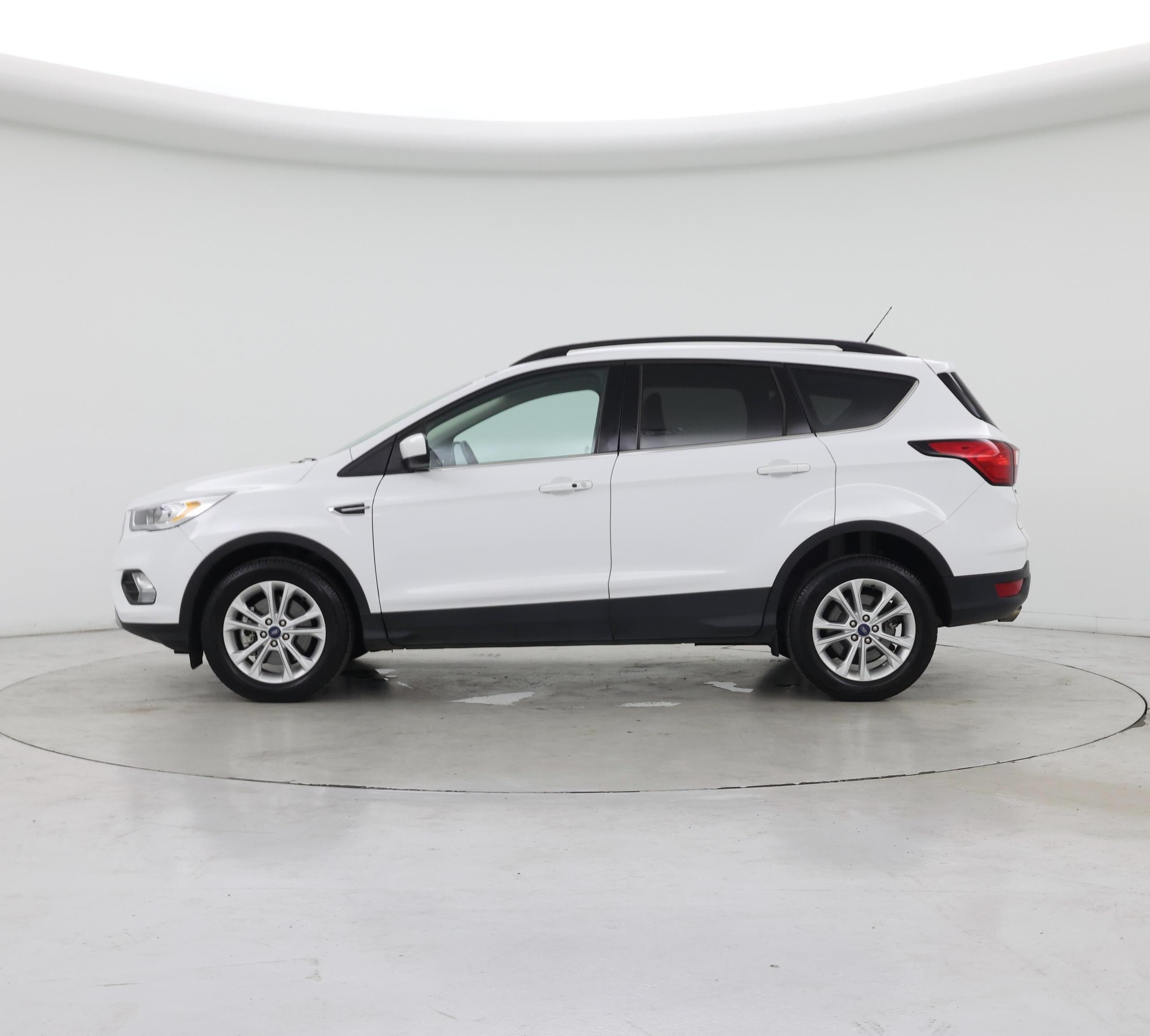Thumbnail: 2019 Ford Escape - 3