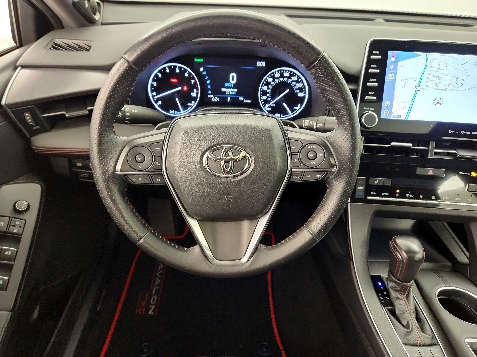 Thumbnail: 2020 Toyota Avalon - 10
