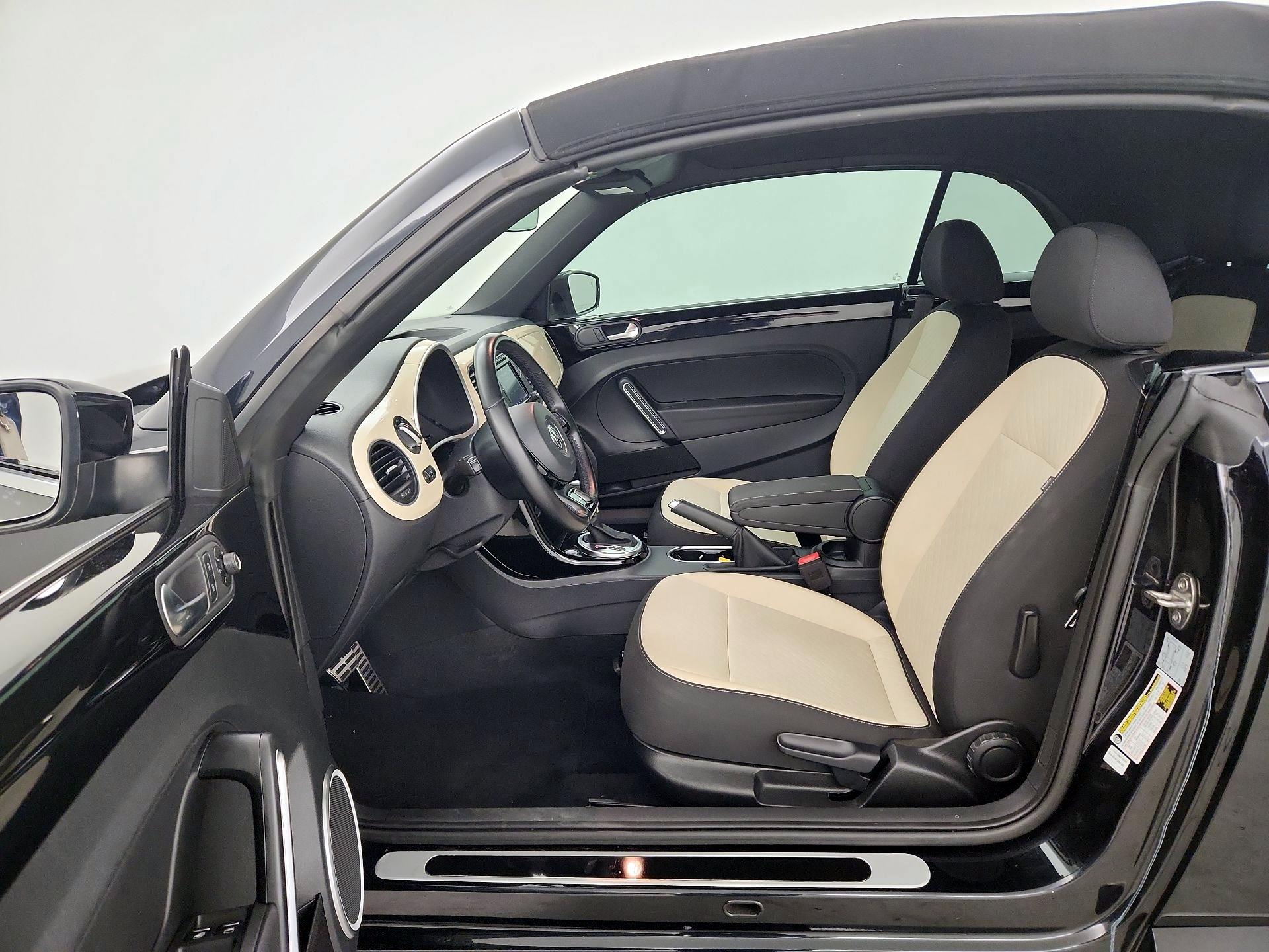 Thumbnail: 2019 Volkswagen Beetle - 11