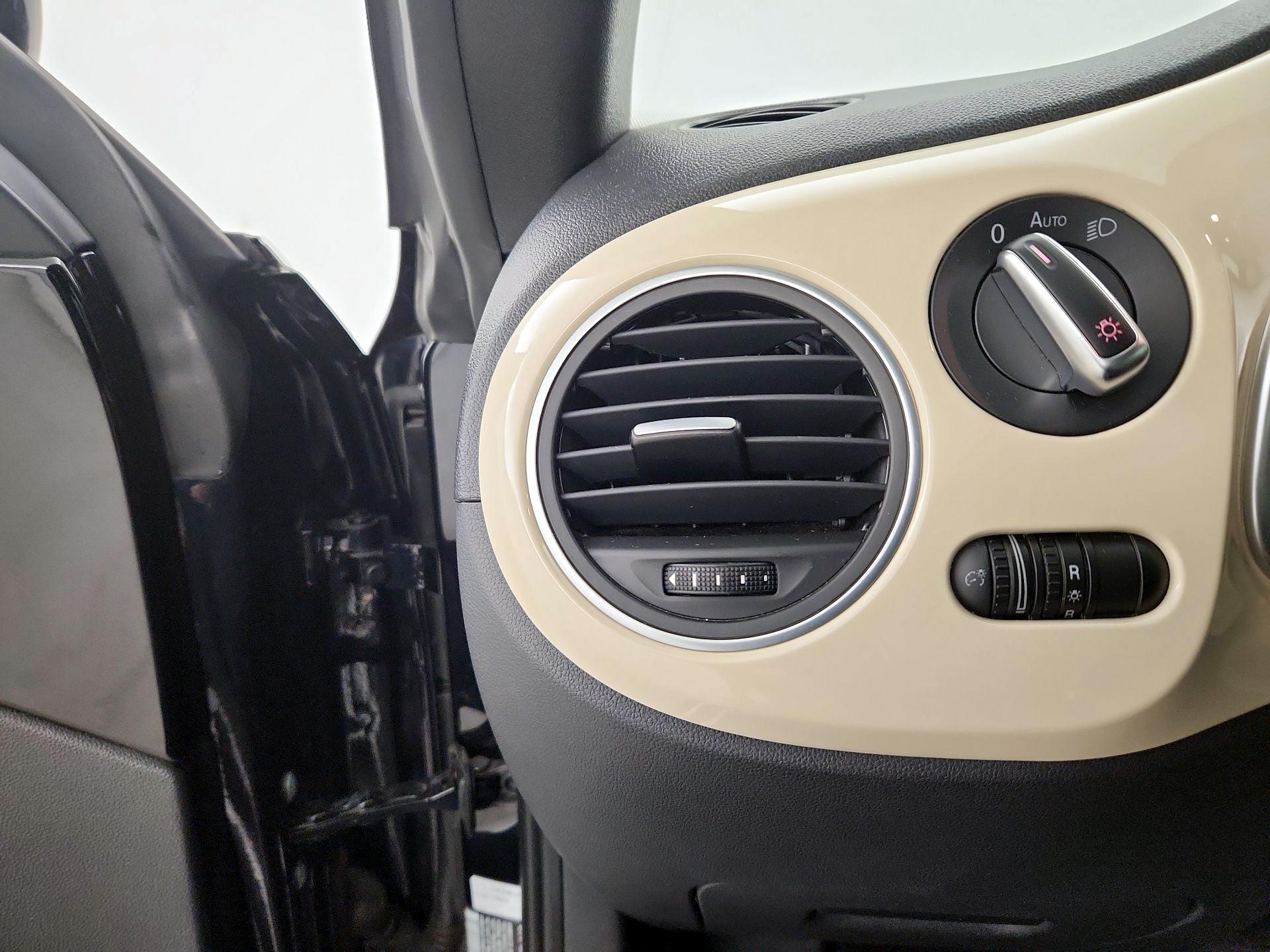 Thumbnail: 2019 Volkswagen Beetle - 13