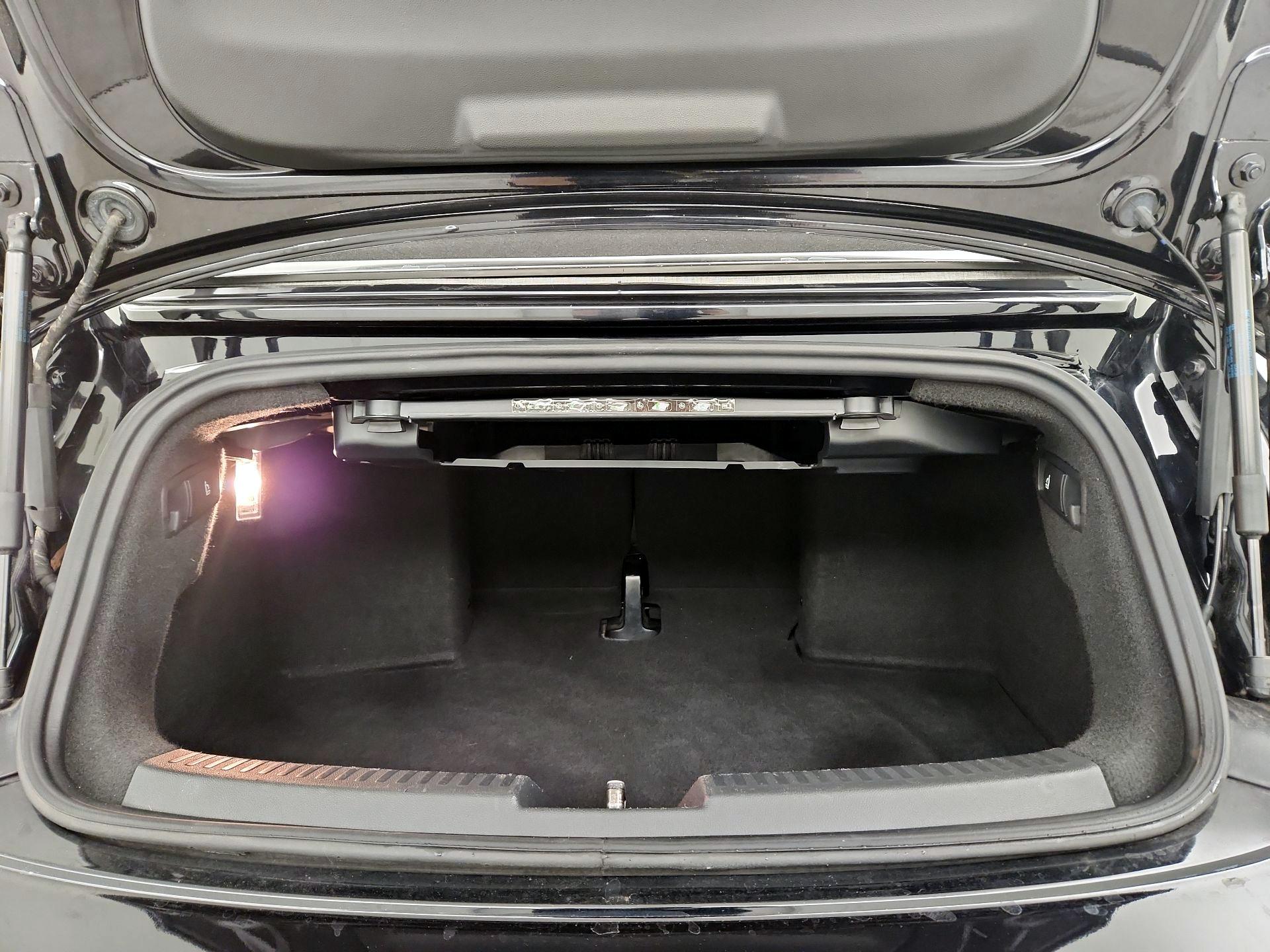 Thumbnail: 2019 Volkswagen Beetle - 20