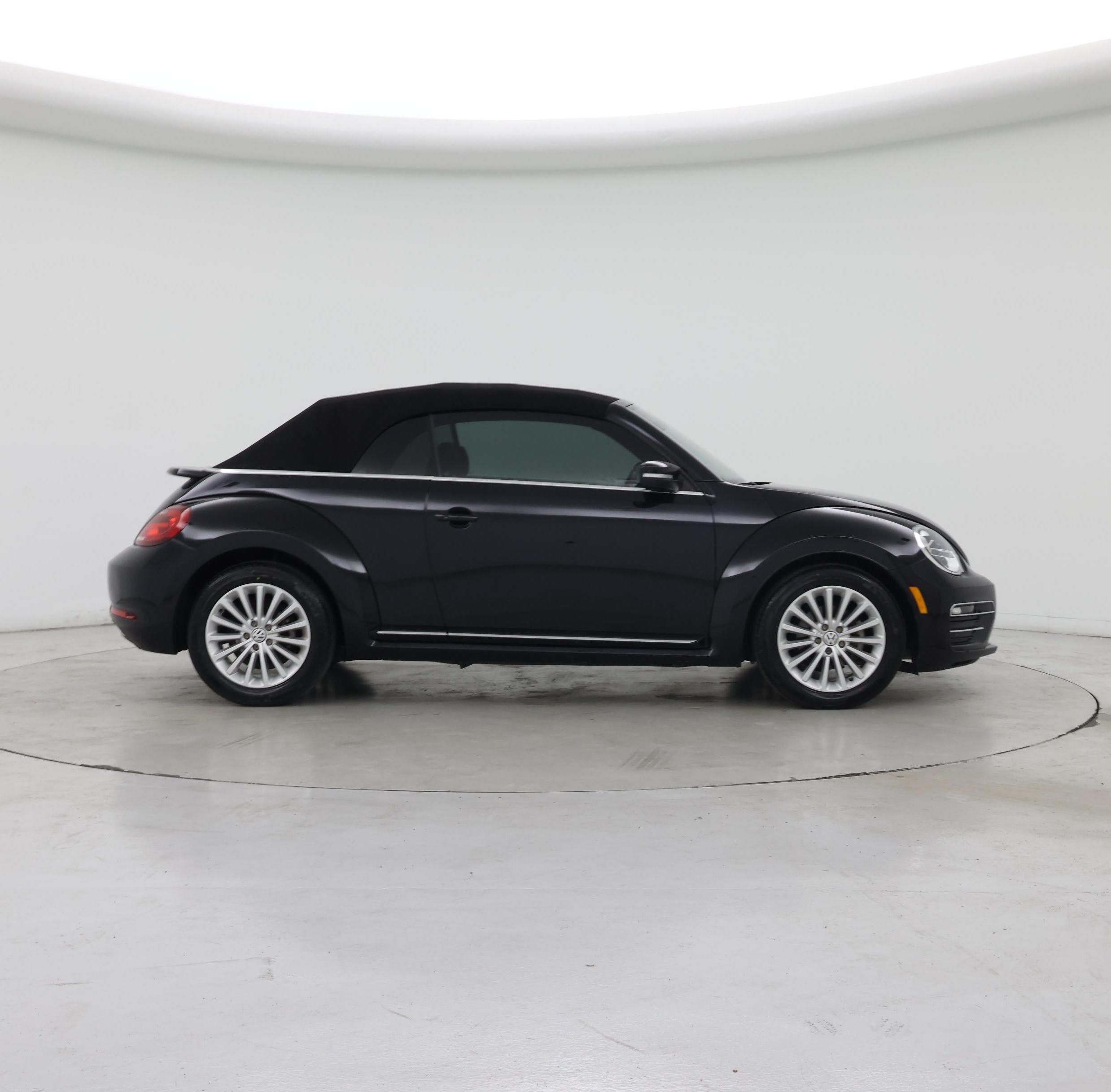 Thumbnail: 2019 Volkswagen Beetle - 7