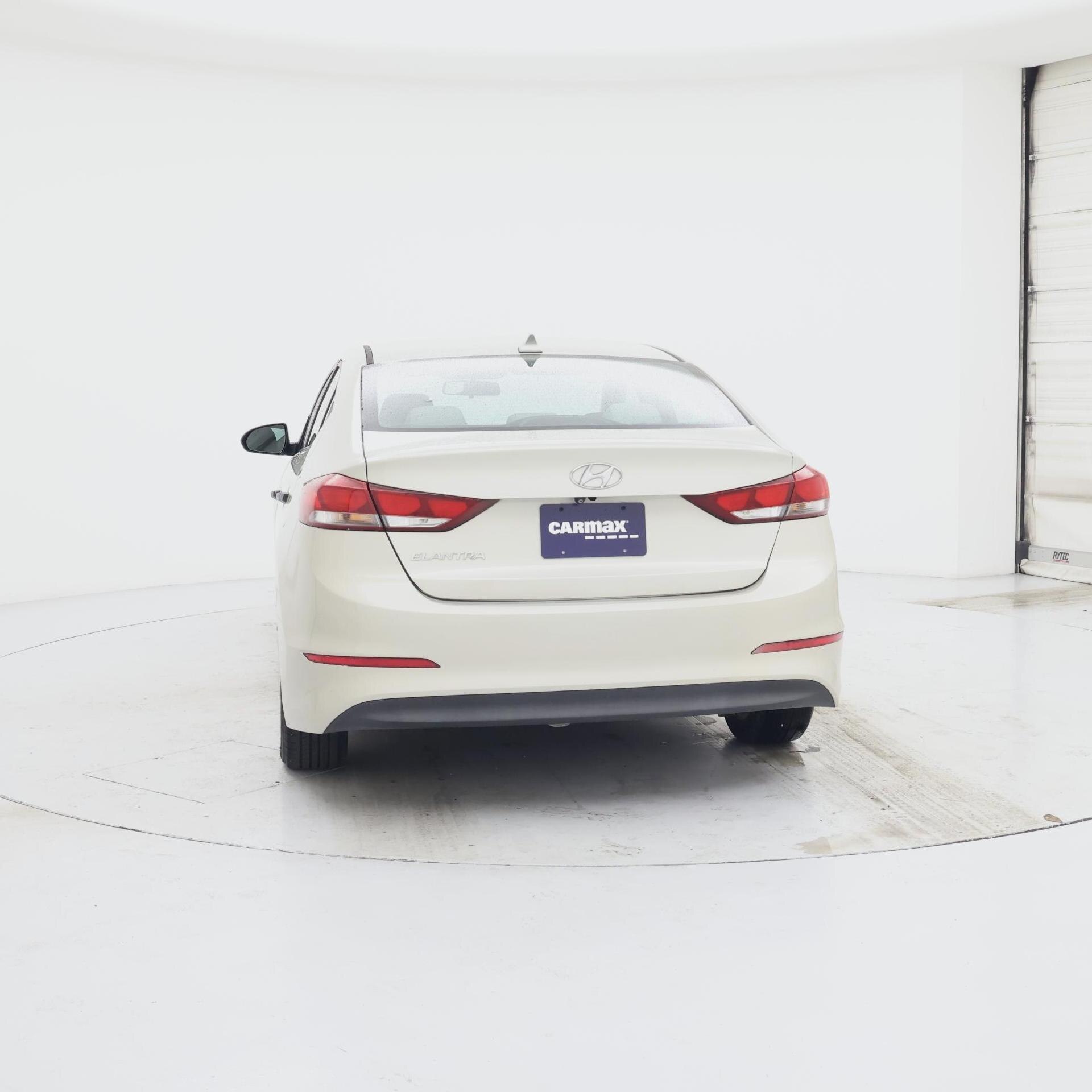 Thumbnail: 2017 Hyundai Elantra - 6