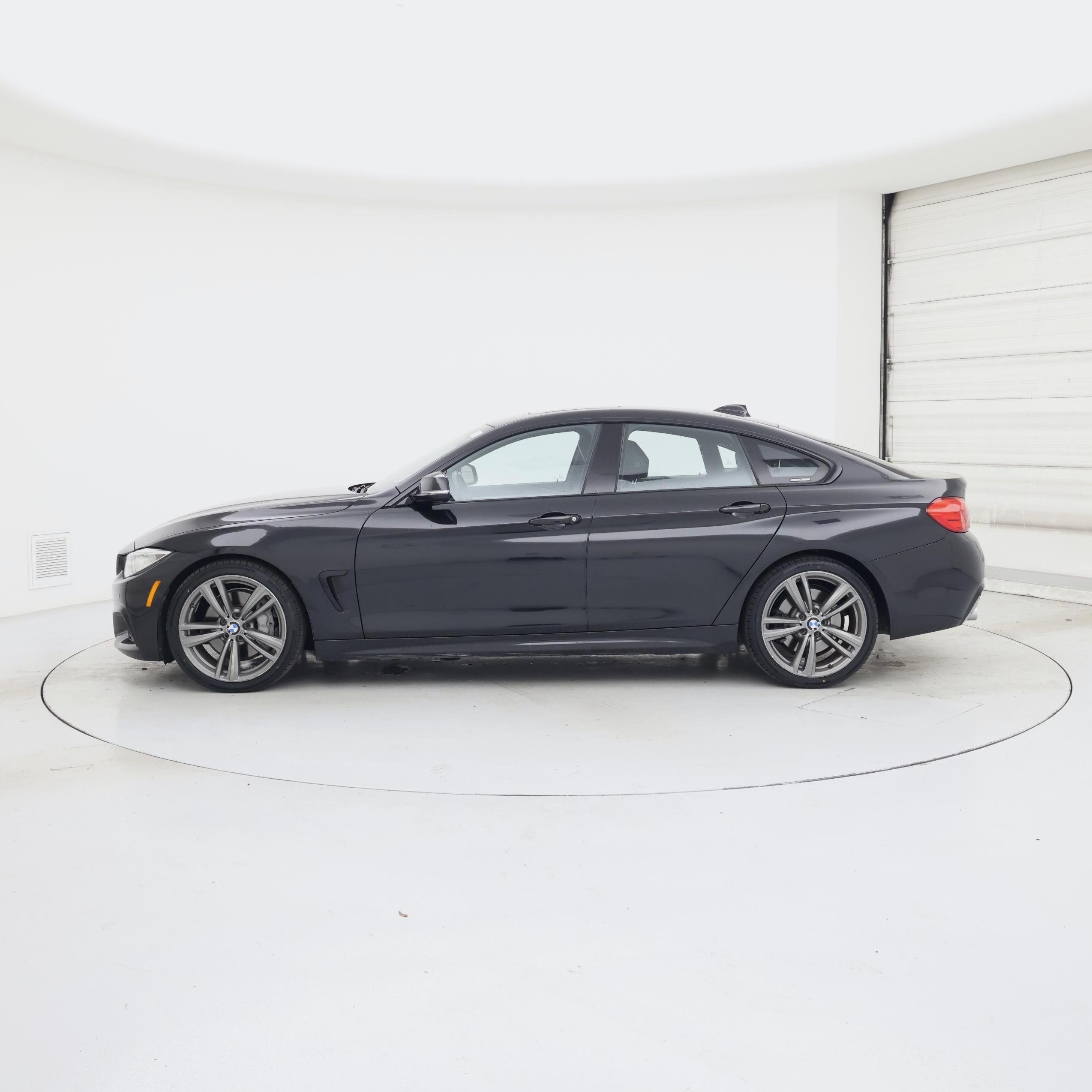 Thumbnail: 2017 BMW 4 Series - 3