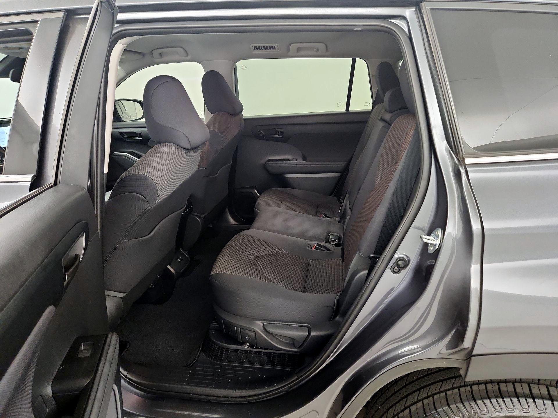 Thumbnail: 2020 Toyota Highlander - 19