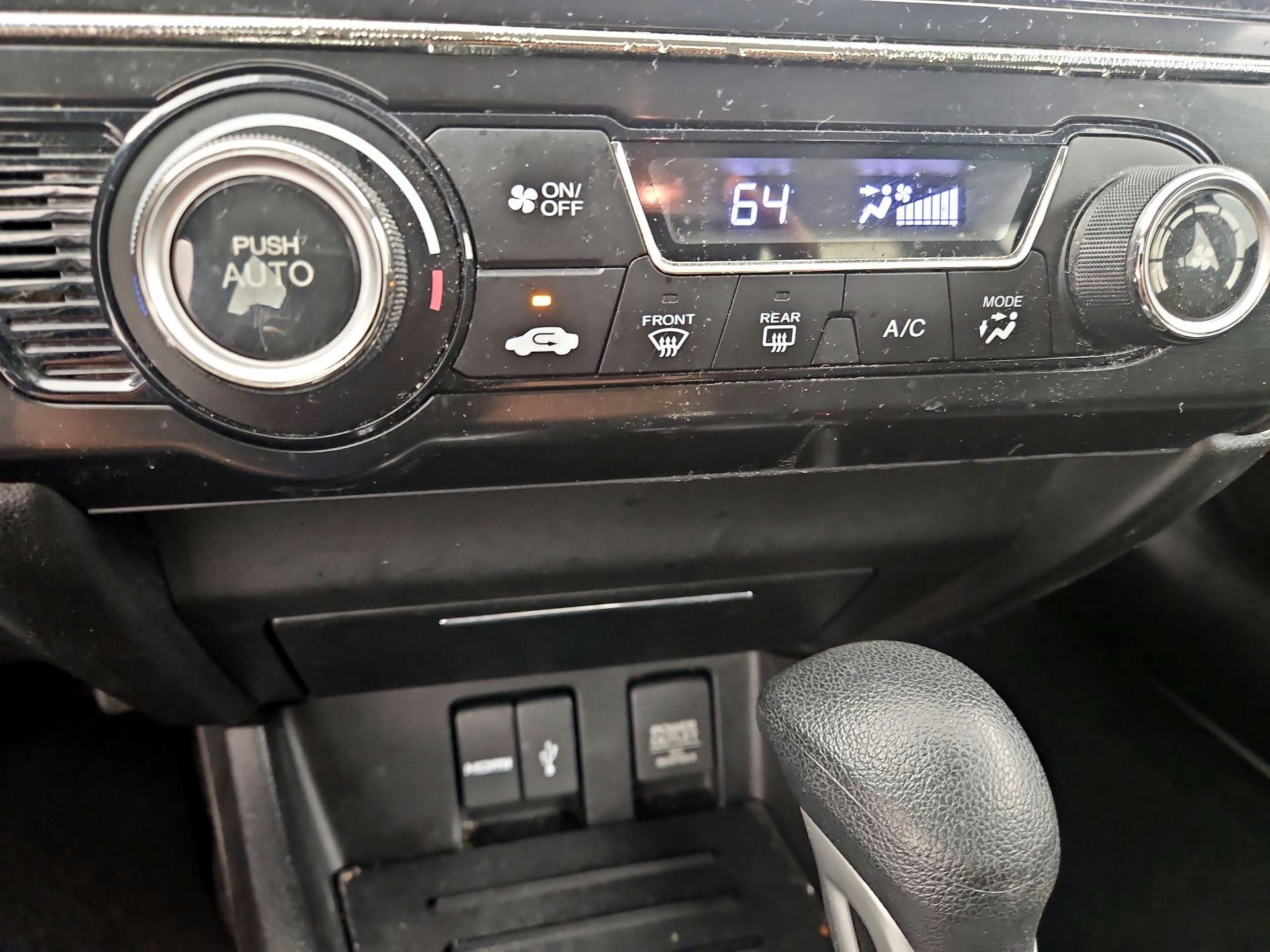 Thumbnail: 2014 Honda Civic - 16