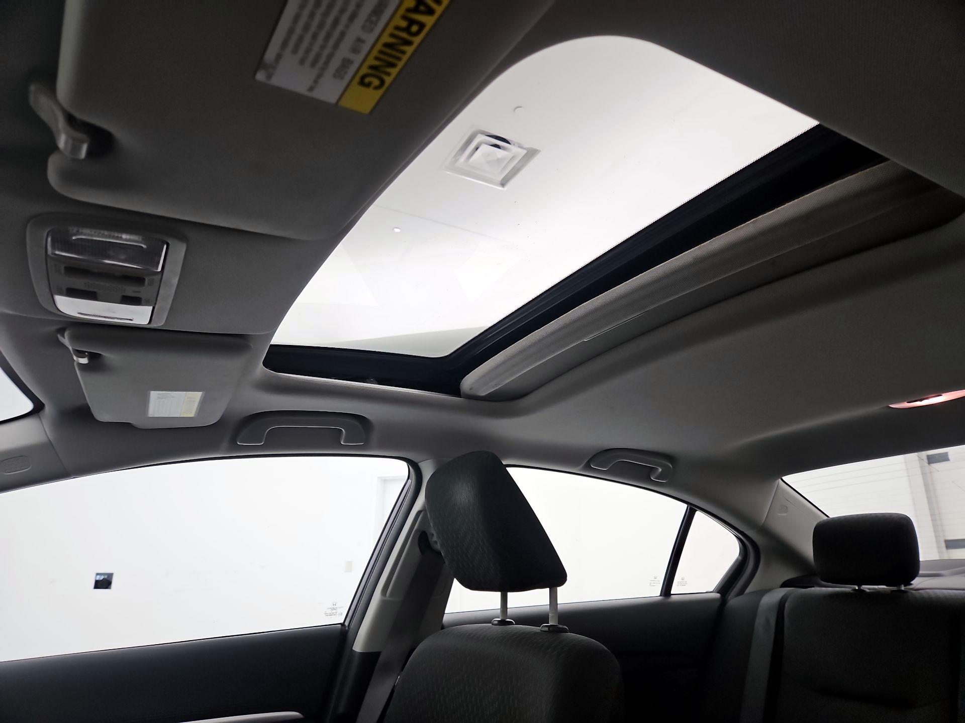 Thumbnail: 2014 Honda Civic - 19