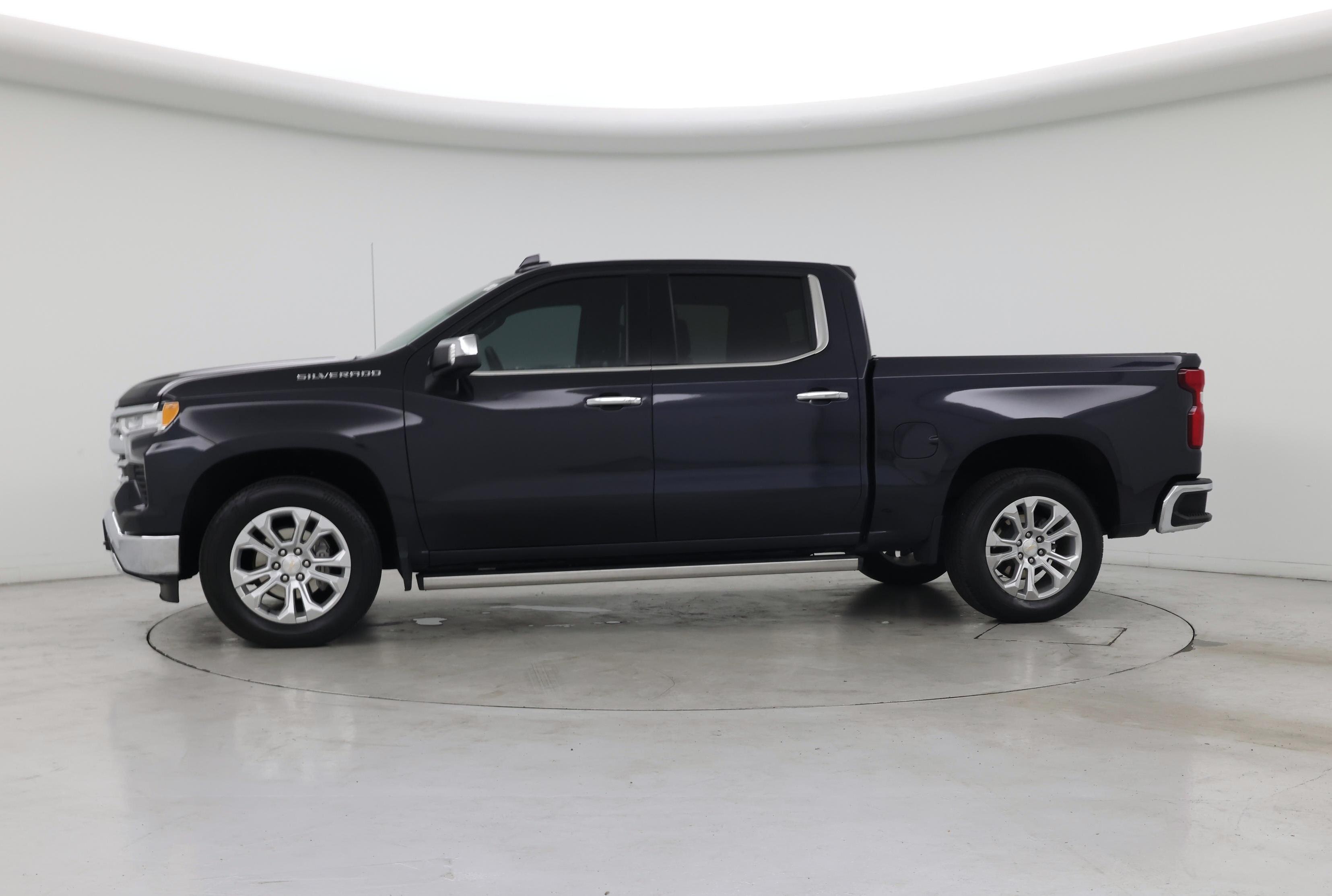 Thumbnail: 2024 Chevrolet Silverado 1500 - 3