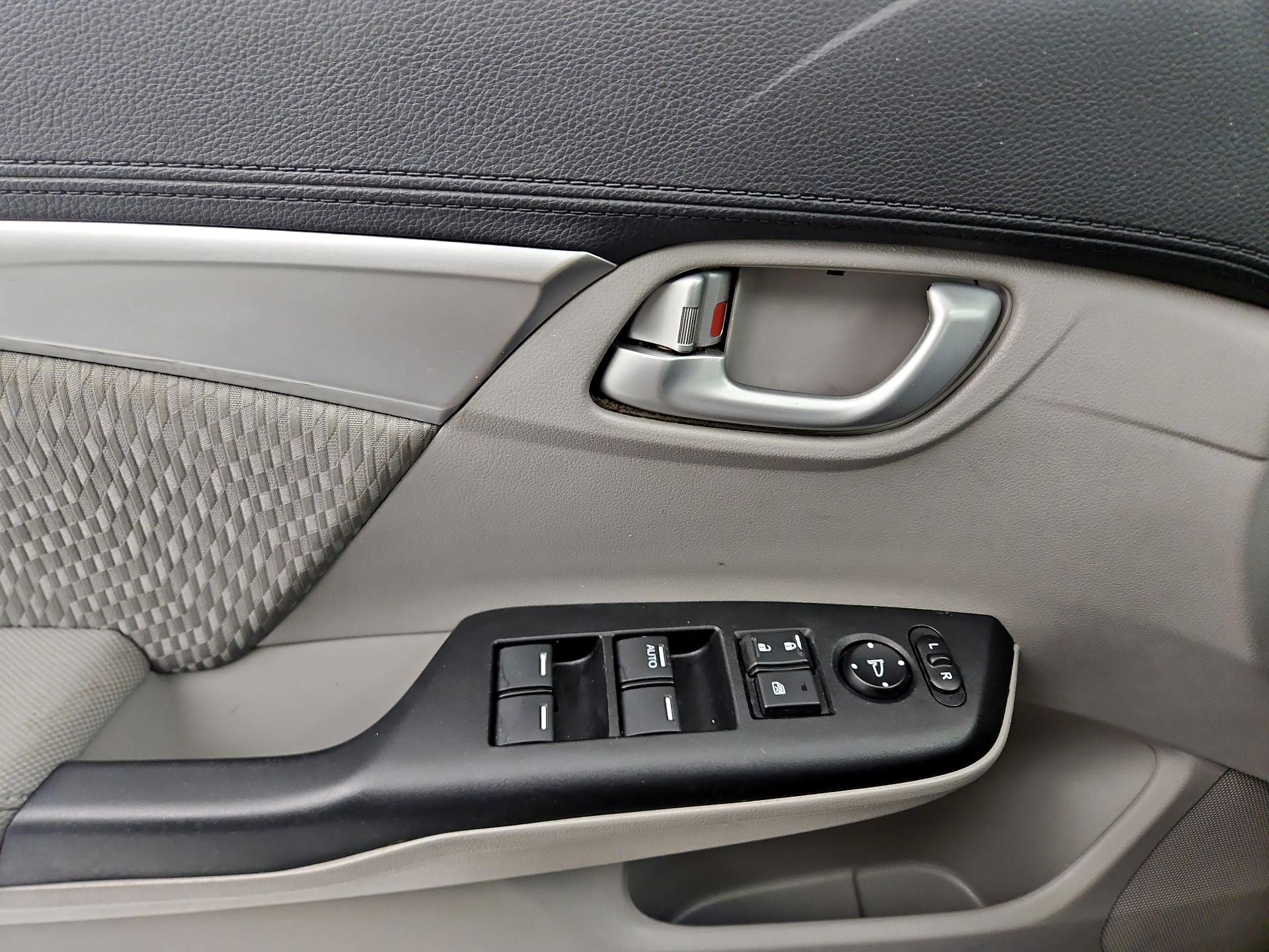 Thumbnail: 2014 Honda Civic - 10