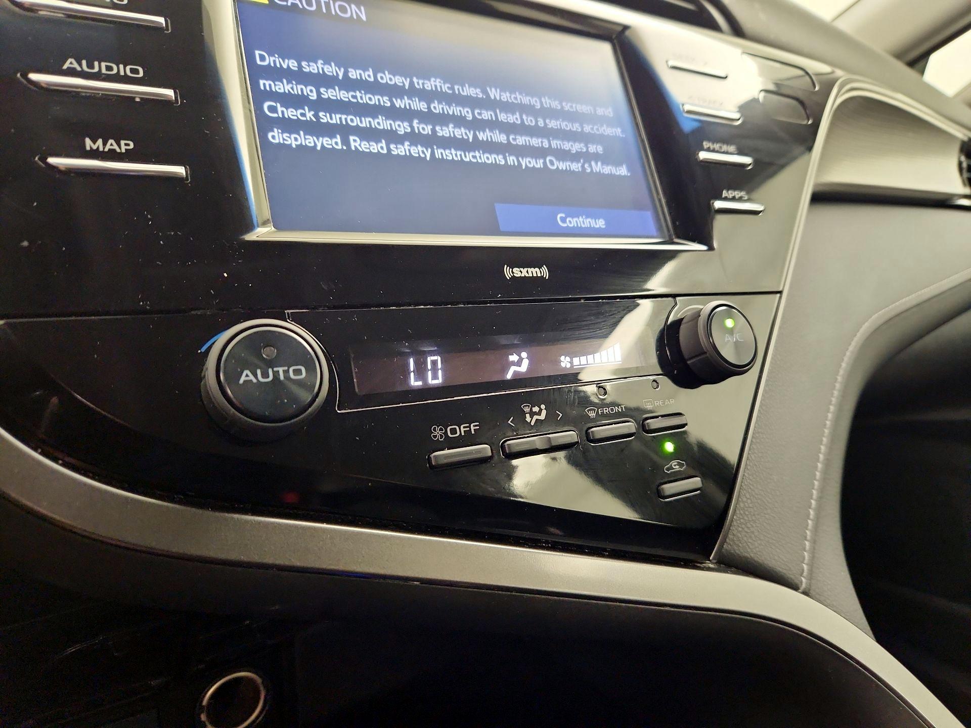 Thumbnail: 2020 Toyota Camry - 16