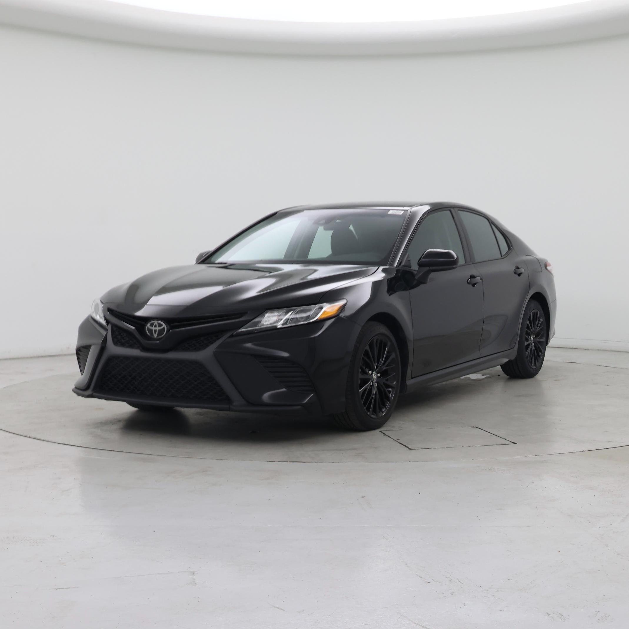 Thumbnail: 2020 Toyota Camry - 4