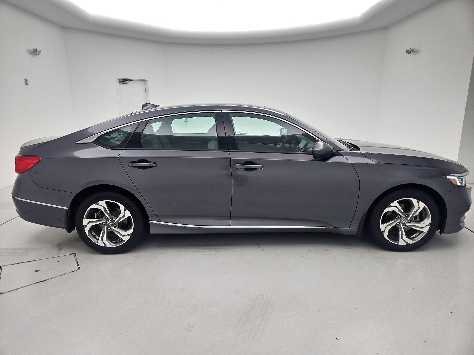 Thumbnail: 2018 Honda Accord - 4