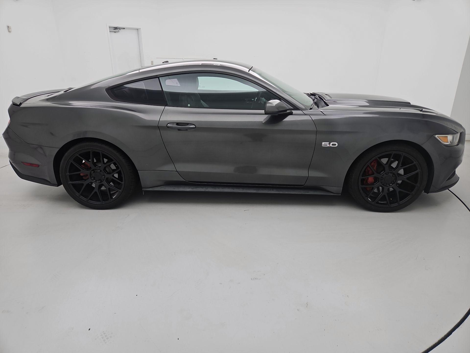 Thumbnail: 2015 Ford Mustang - 4