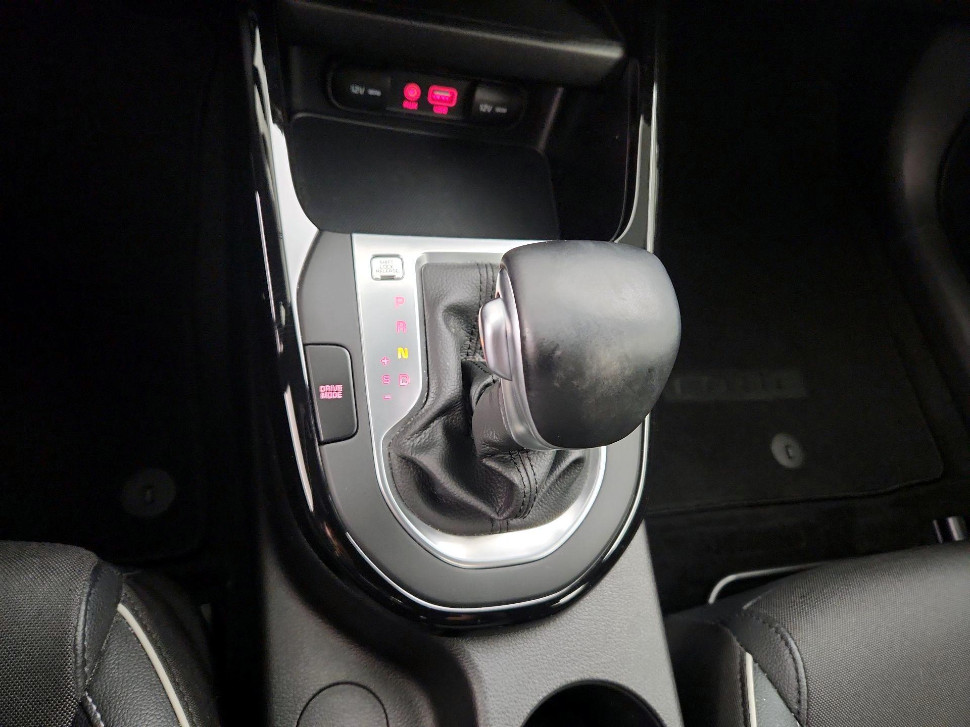 Thumbnail: 2021 Kia Forte - 17