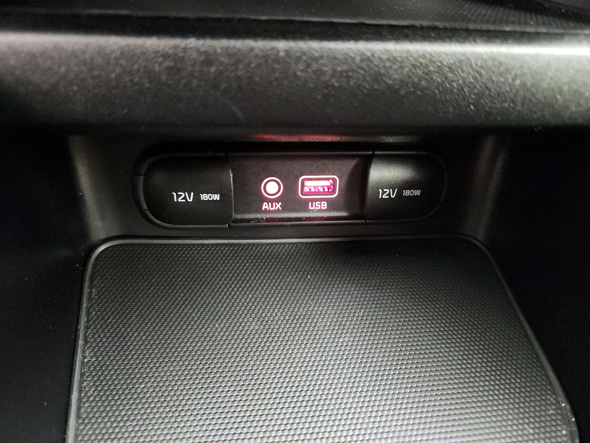 Thumbnail: 2021 Kia Forte - 18