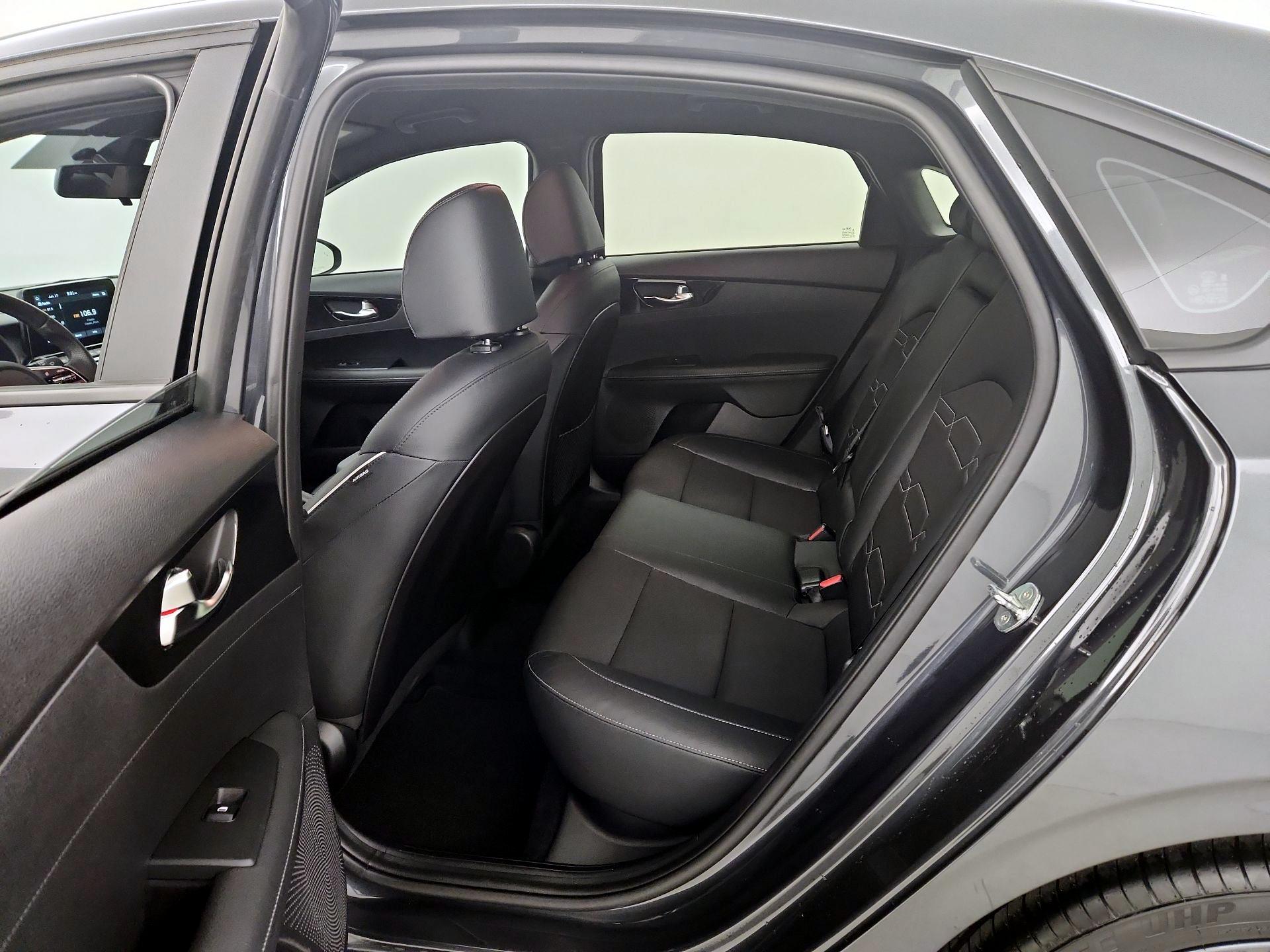 Thumbnail: 2021 Kia Forte - 19