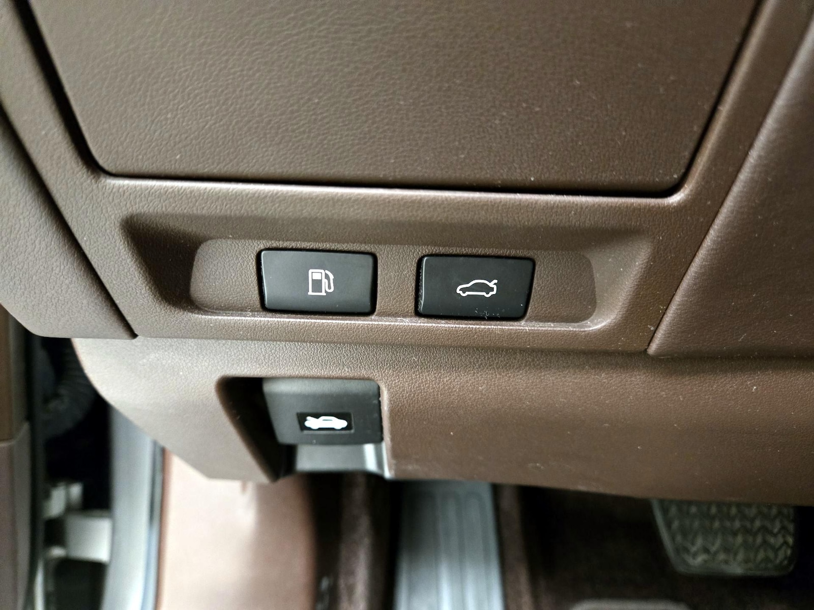 2020 Lexus LS Base - Photo 14