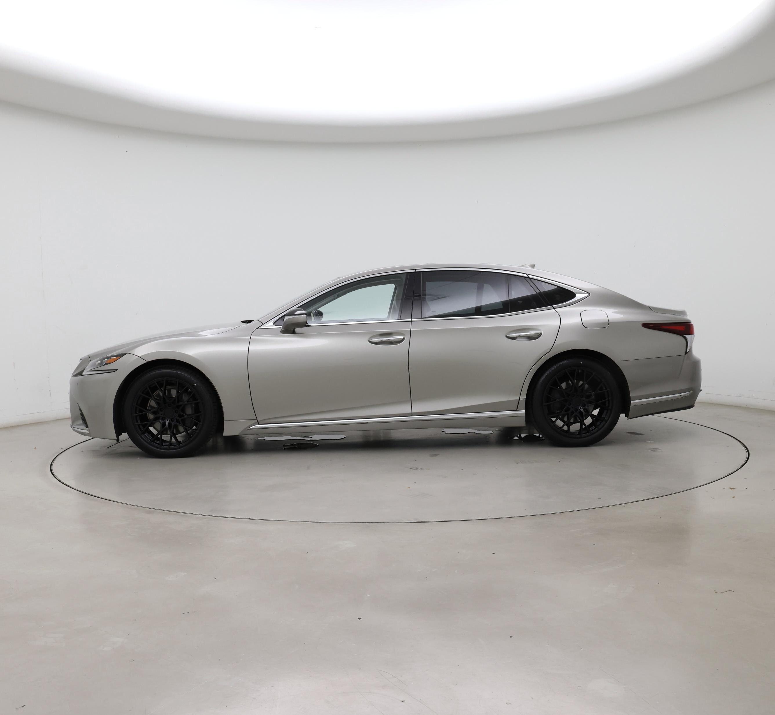 Thumbnail: 2020 Lexus LS - 3