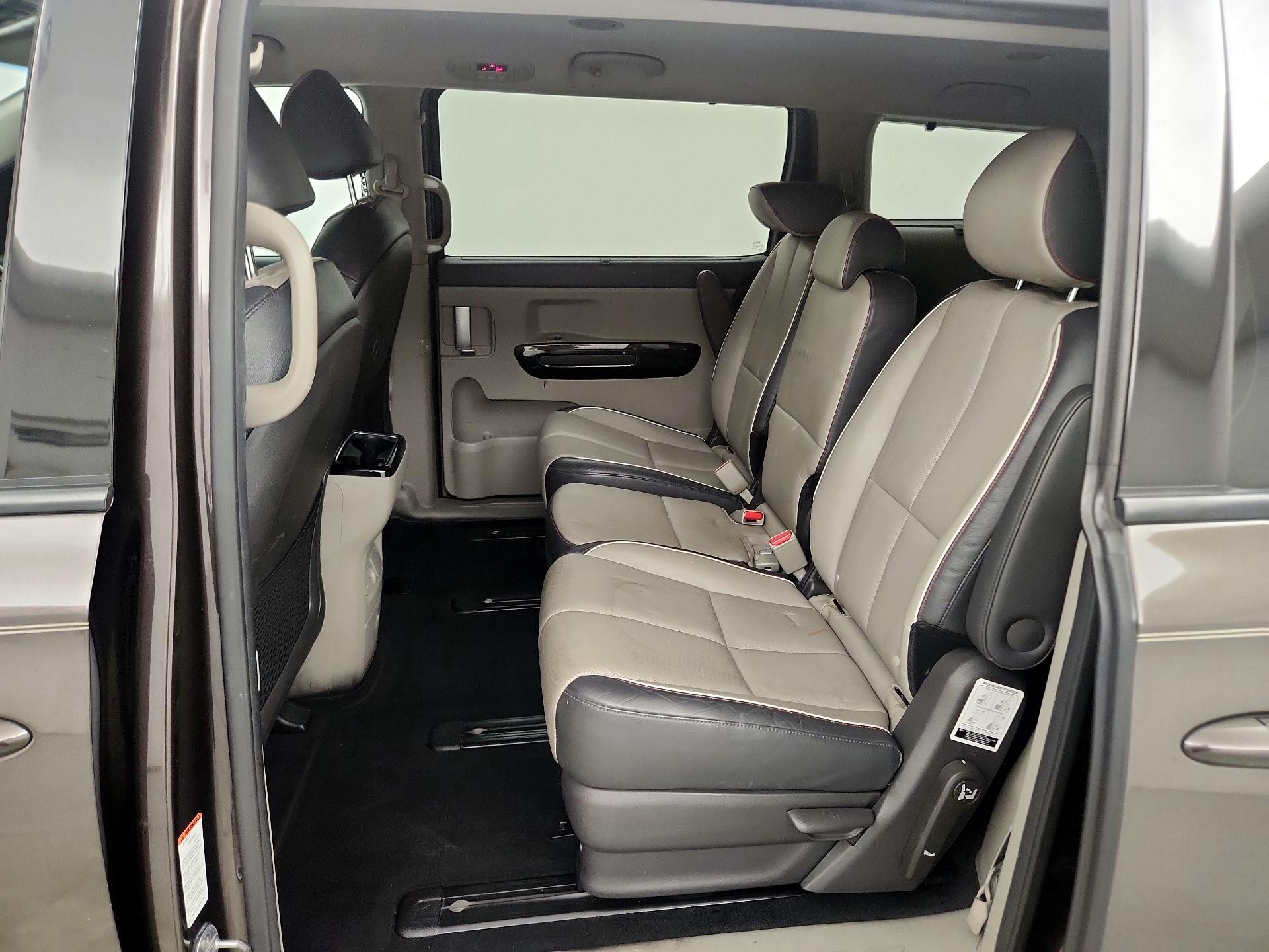 Thumbnail: 2016 Kia Sedona - 19
